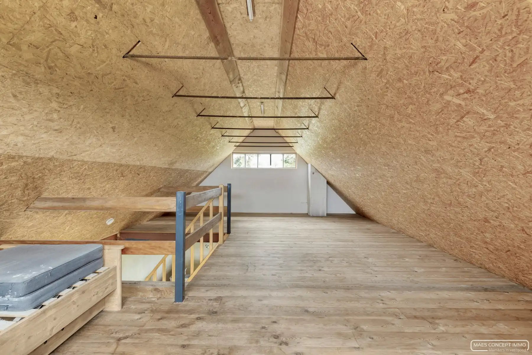 Uitzonderlijk gelegen villa met polyvalent bijgebouw op 3500 m², omringd door groen en landerijen foto 20