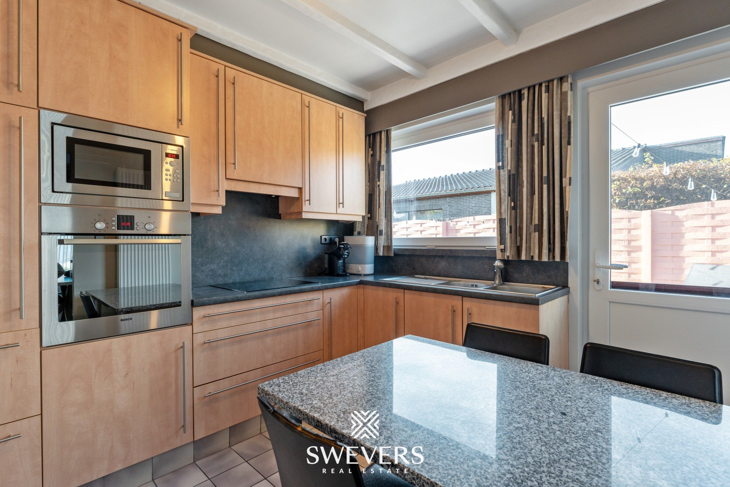 Instapklare, gelijkvloerse woning op uitstekende locatie in Zolder foto 8