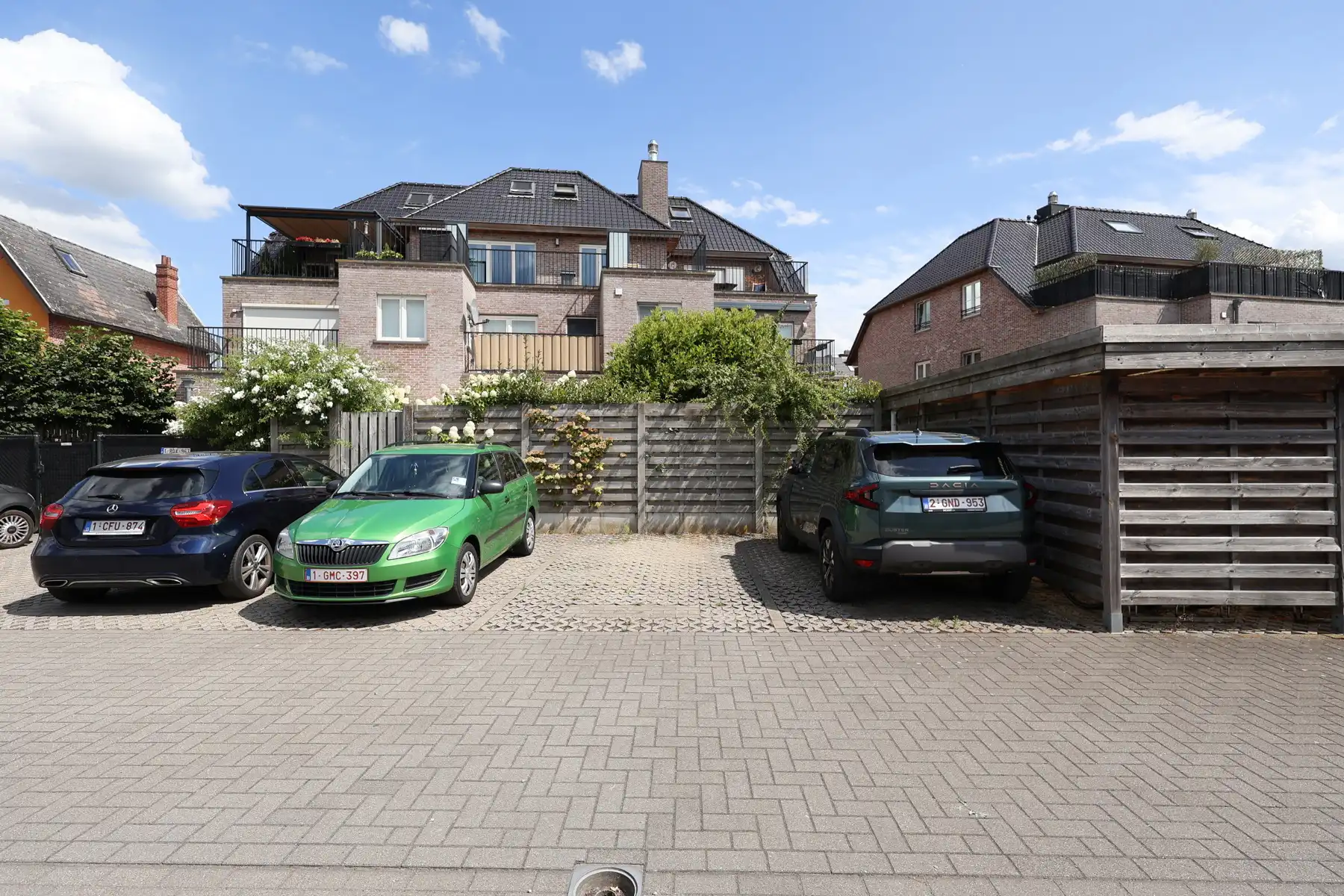 Appartement op de tweede verdieping achteraan met 1 slaapkamer, terras, autostaanplaats en lift in het gebouw. foto 10