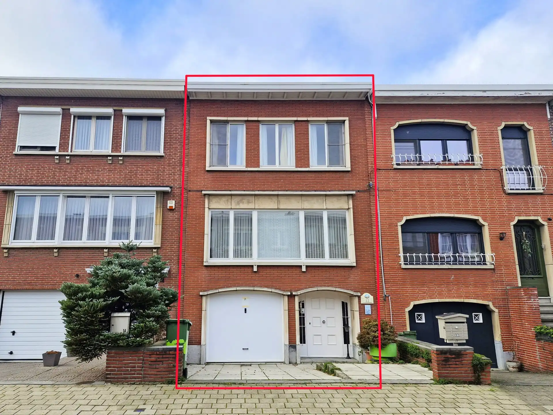 Huis te koop foto {{pictureIndex}}