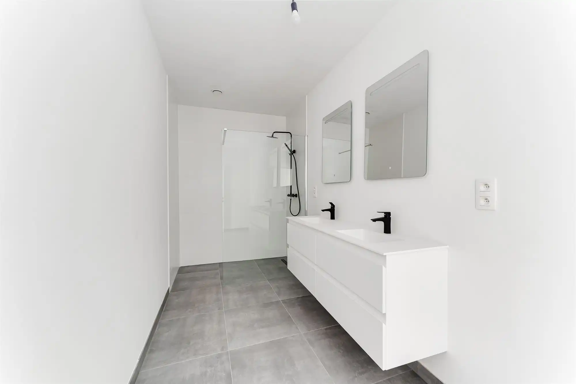 Nieuwbouw appartement 2 slpk met terras en P foto 12