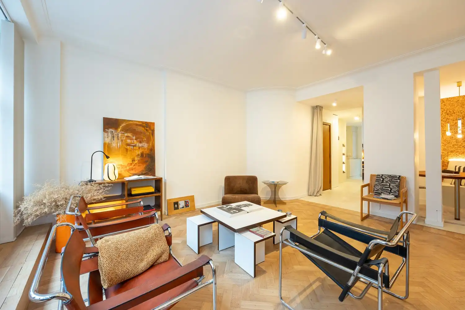 Instapklaar designappartement aan het Stadspark – tijdloze elegantie in hartje stad foto 2