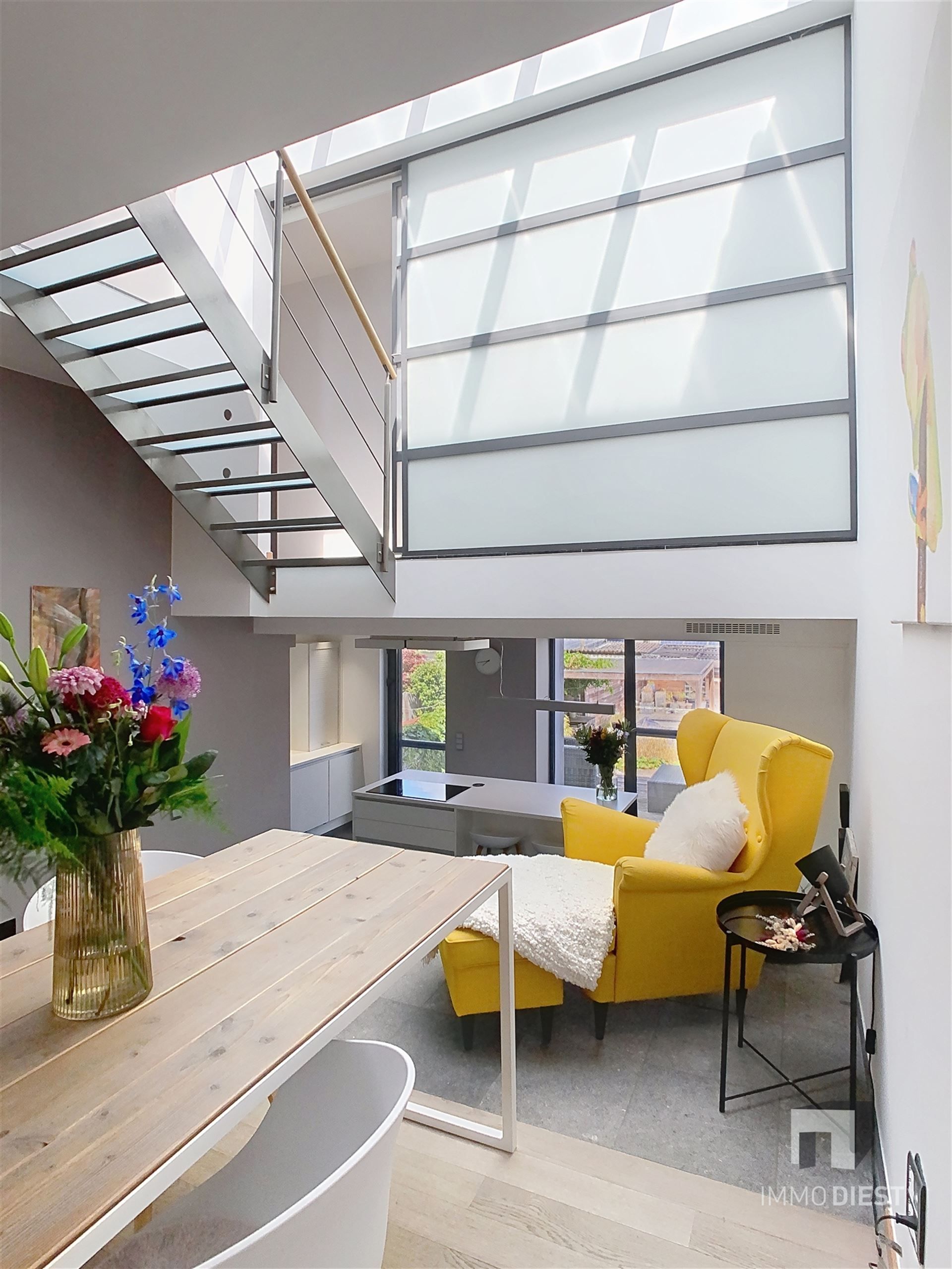 Hippe splitlevel met 3 slaapkamers in hartje Zichem. foto 12