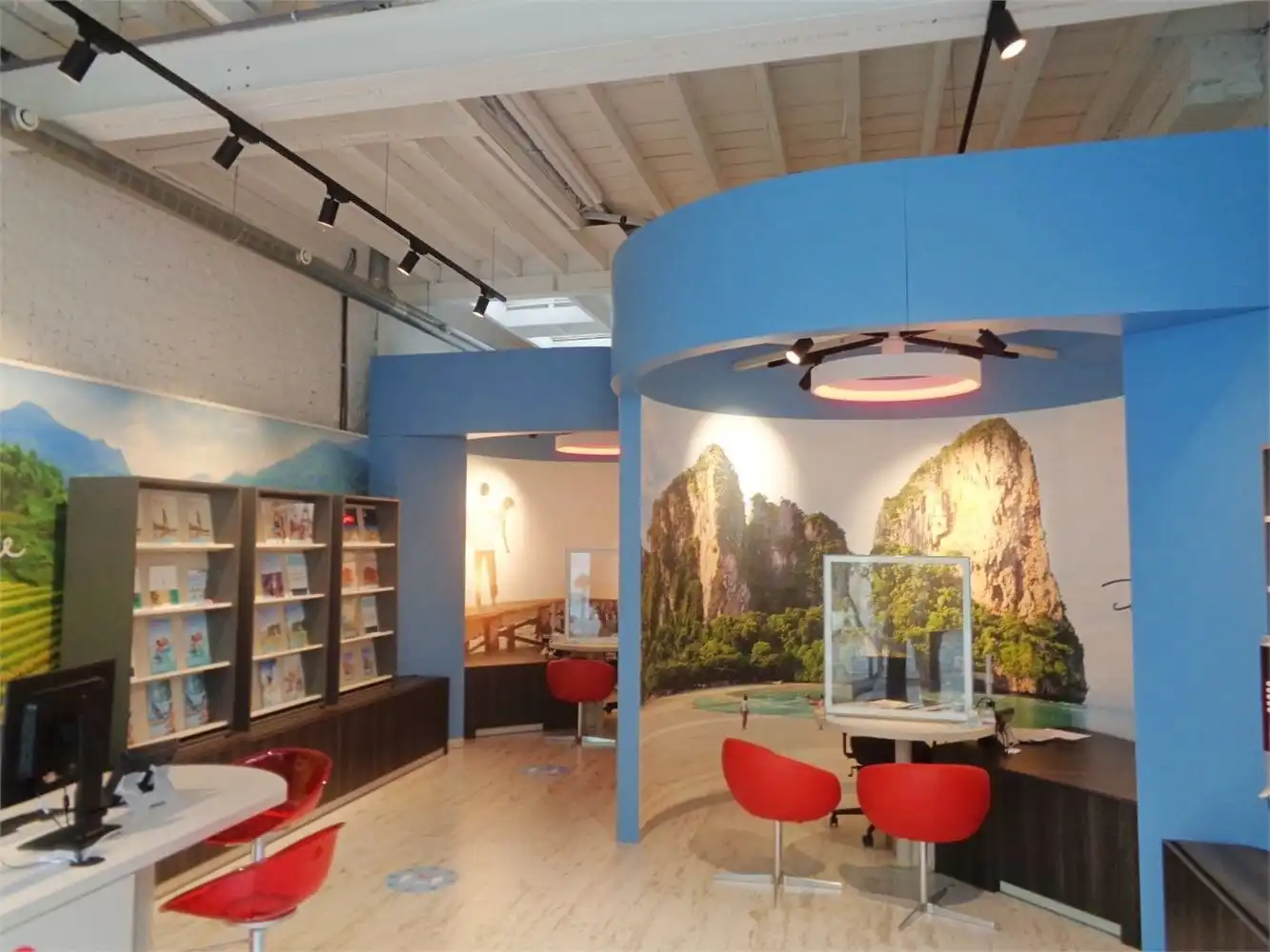 INSTAPKLAAR COMMERCIEEL PAND foto 3