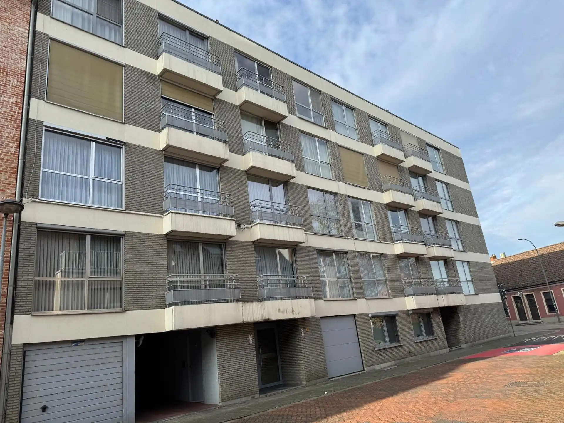 Net gelijkvloersappartement met 3 slaapkamers en parking foto 9