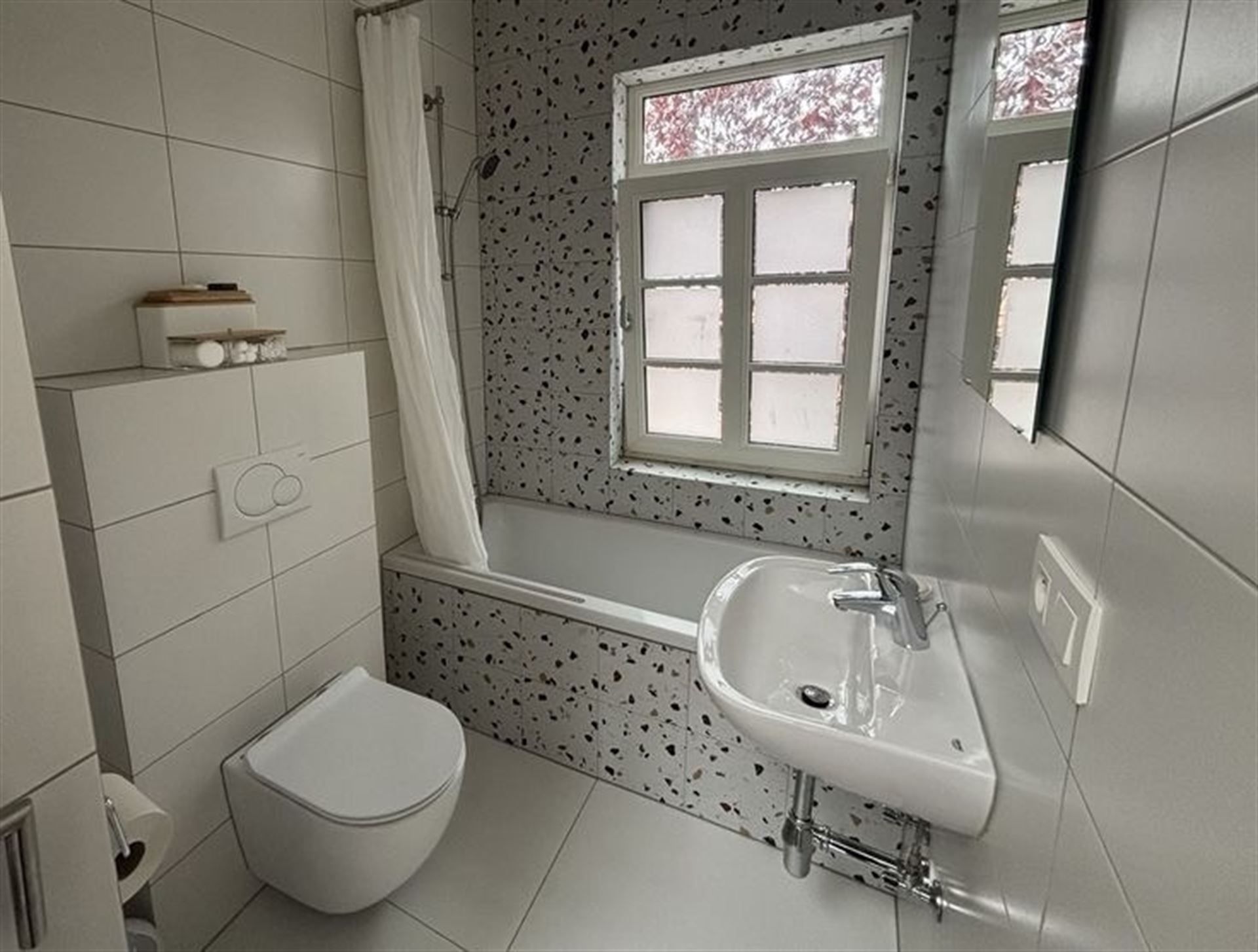 Mooi gerenoveerde woning met tuin! foto 8
