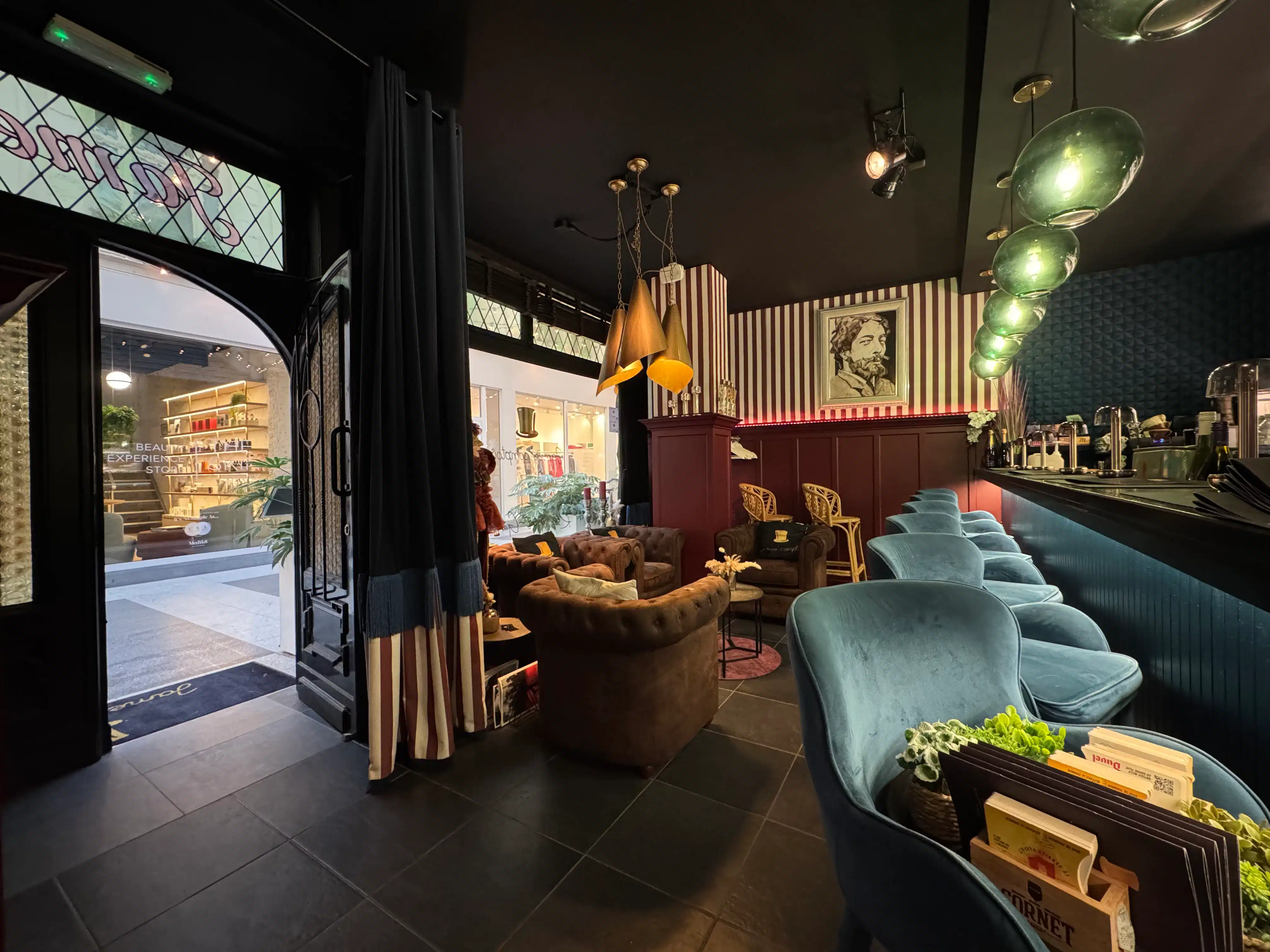 Sfeervol restaurant "James Comptoir" James Ensorgalerij foto 8