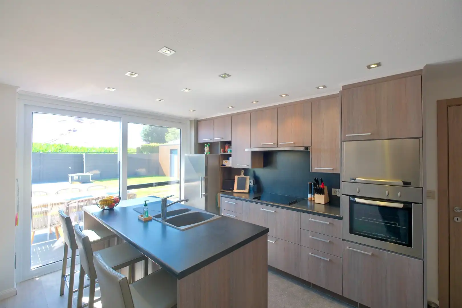 LICHTERVELDE - Open bebouwing met 2 slpks en garage op perceel van 486 m² foto 10