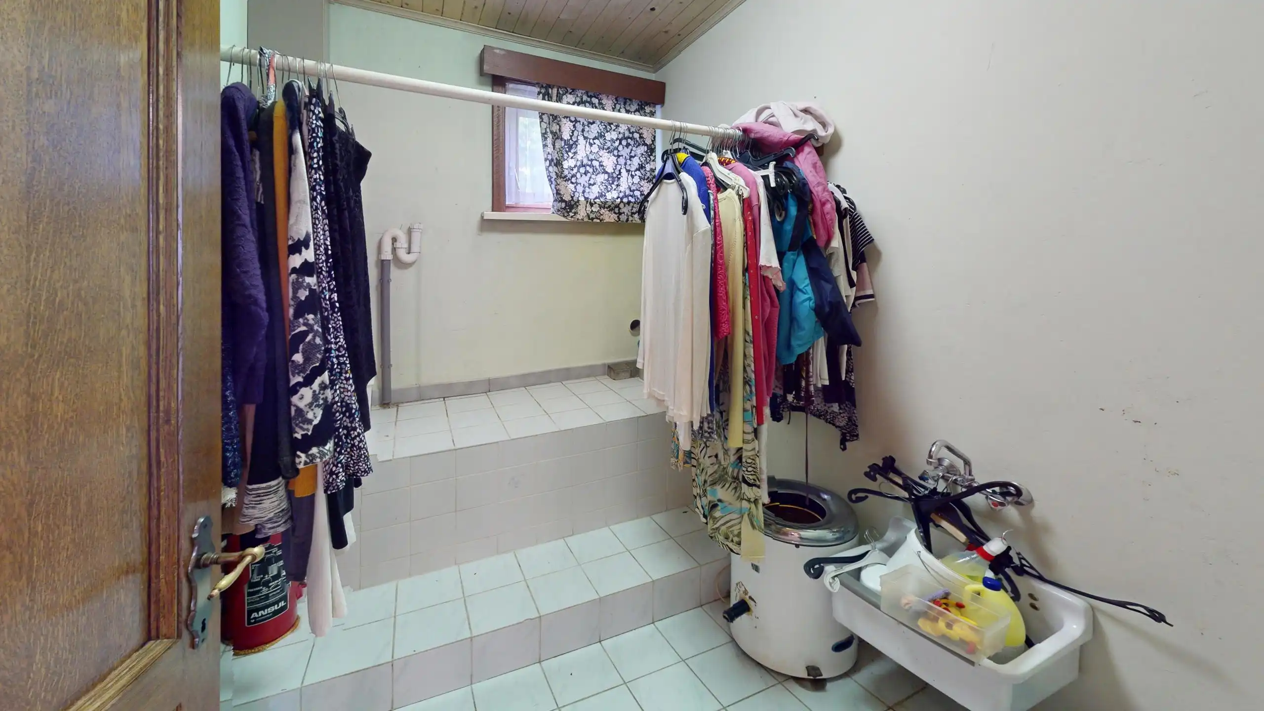 Opbrengst eigendom met 3 vergunde entiteiten! foto 32