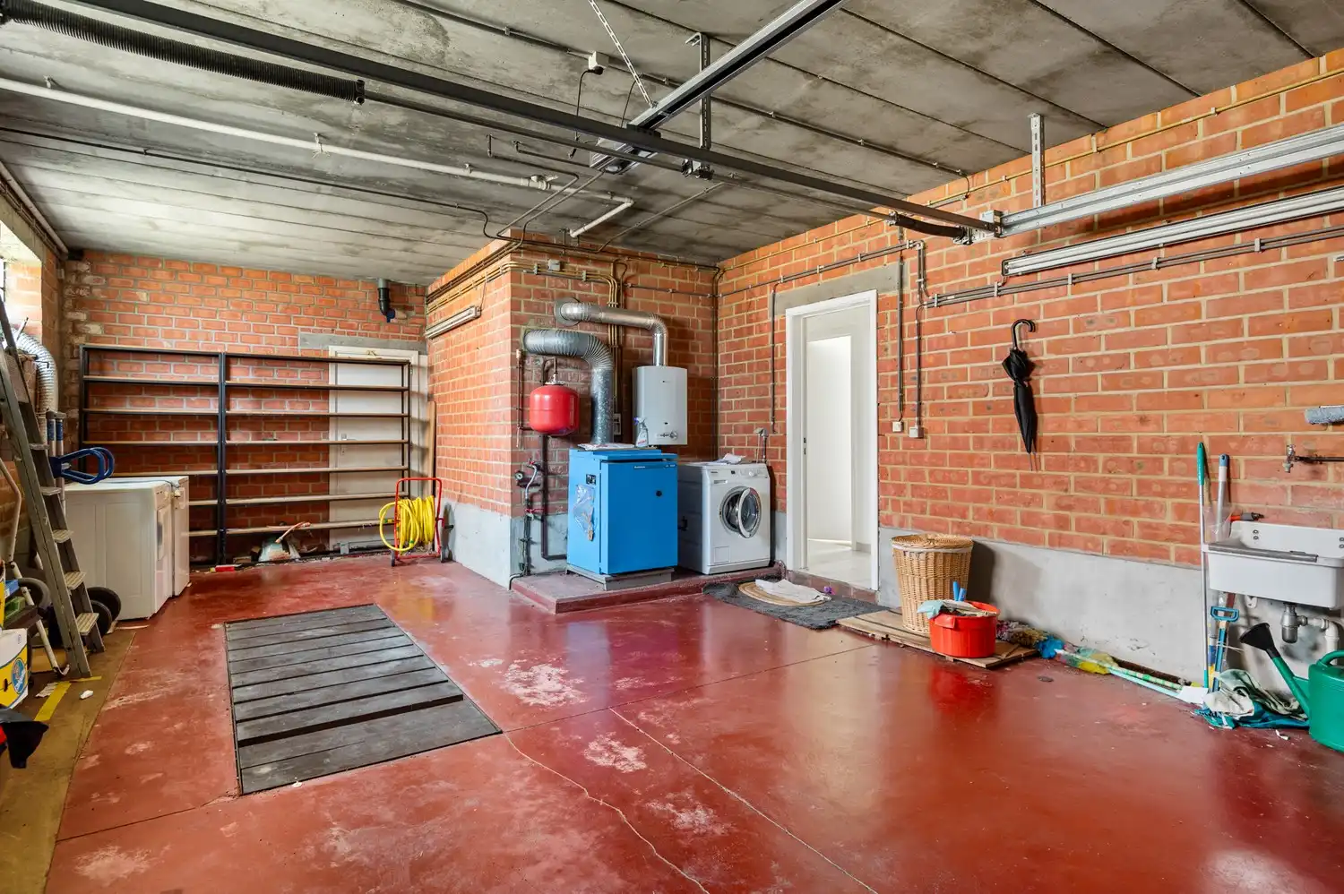 Gunstig gelegen woning met ruime tuin en bijzonder veel potentieel te Lier foto 15