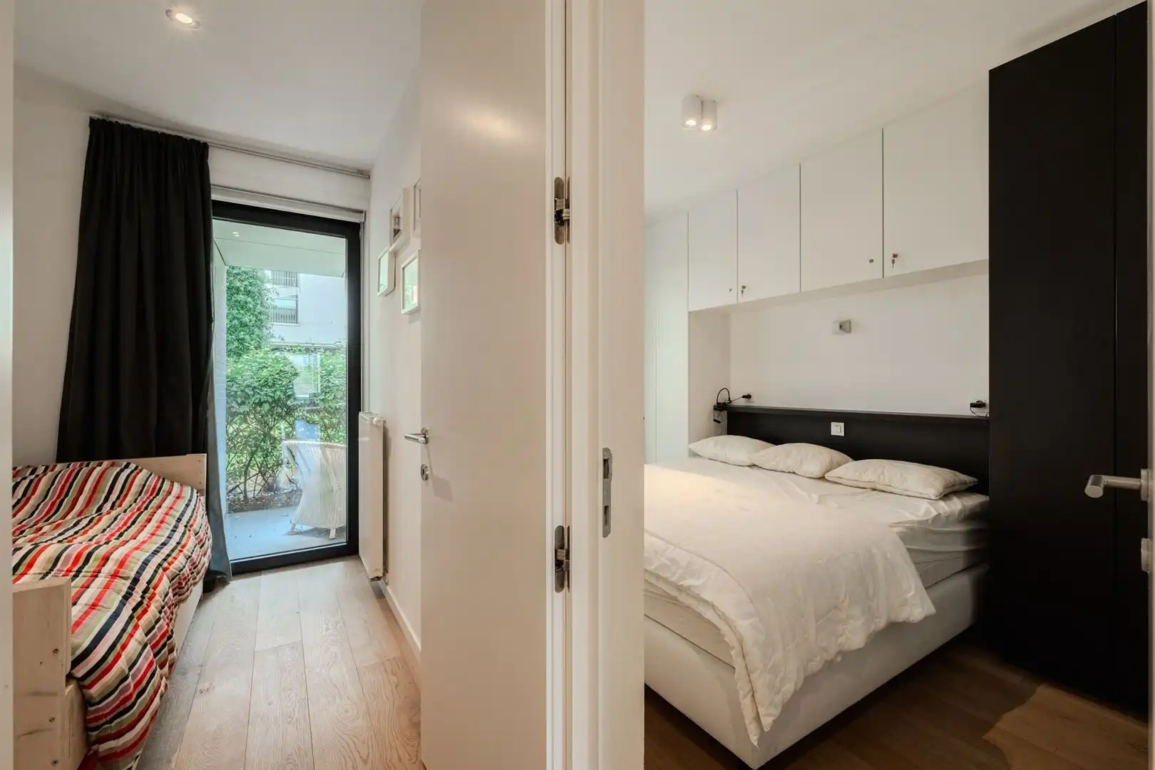 Prachtig gelegen gelijkvloers appartement met 2 slaapkamers foto 11