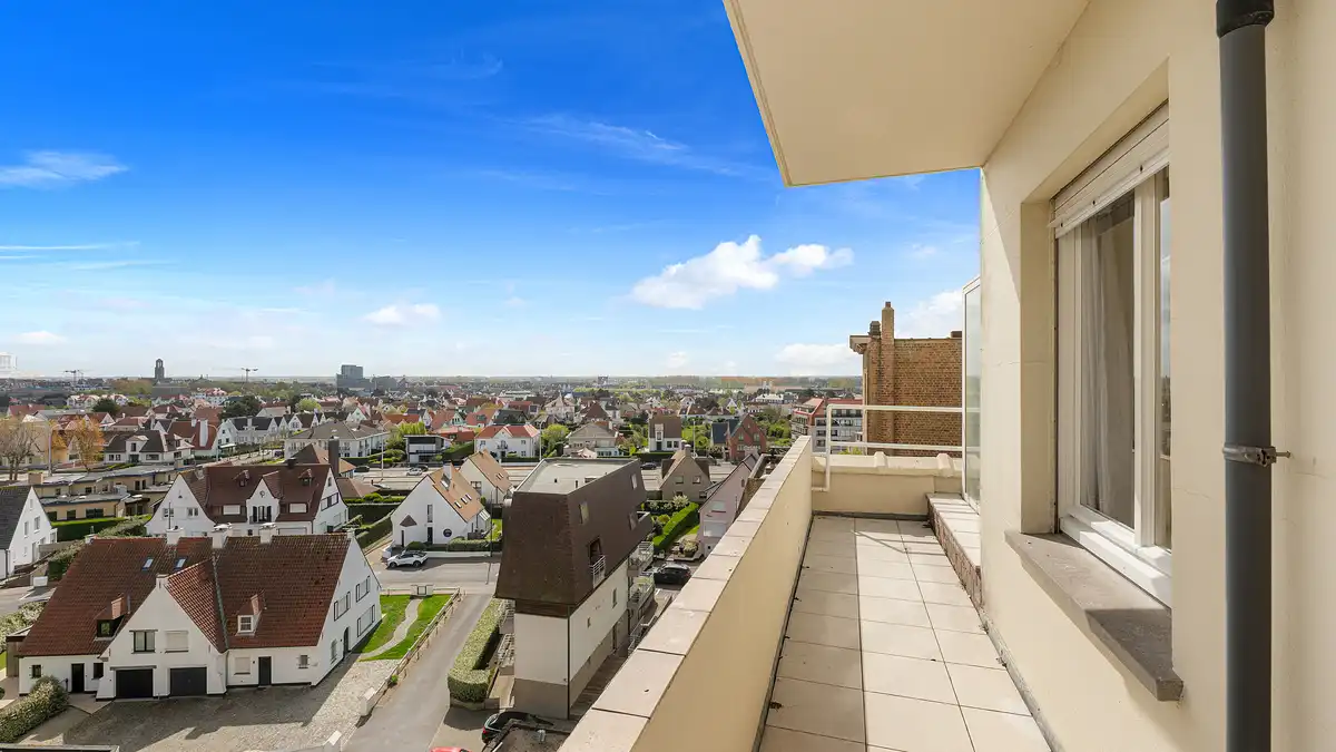 Hoofdfoto van de publicatie: Appartement met veel potentieel: zon, zeezicht en rust