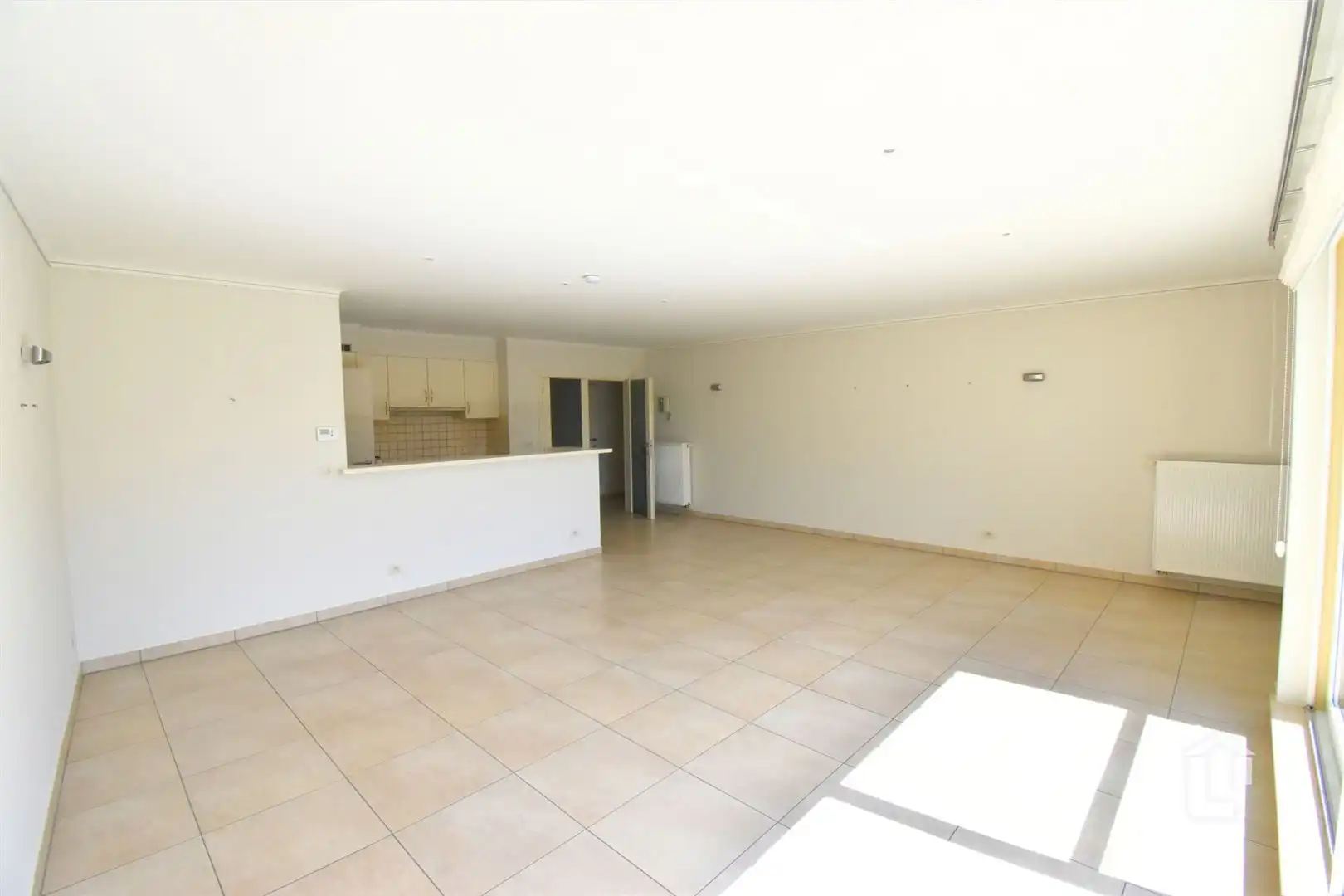 Recent 2 slaapkamer appartement in centrum Nazareth foto 3