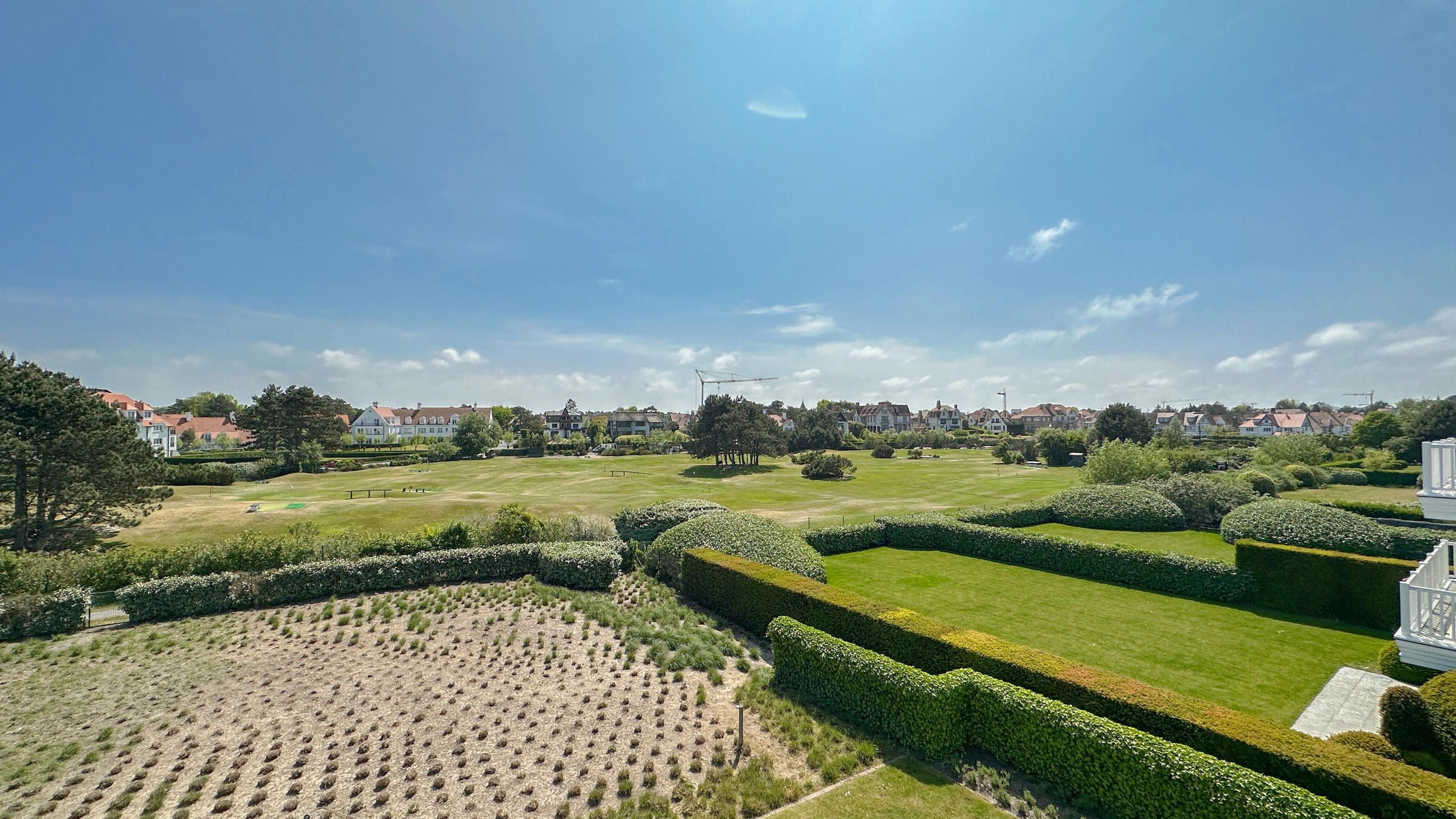  HOEKAPPARTEMENT op een AAA-locatie, op de MINIGOLF Zoute... foto 4