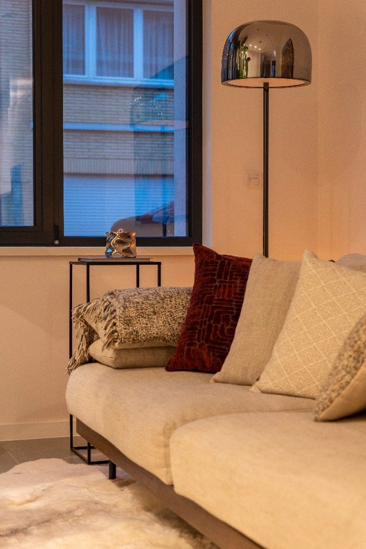 KLASSEVOL GERENOVEERDE WONING NABIJ CENTRUM EN STRAND OOSTENDE foto 2