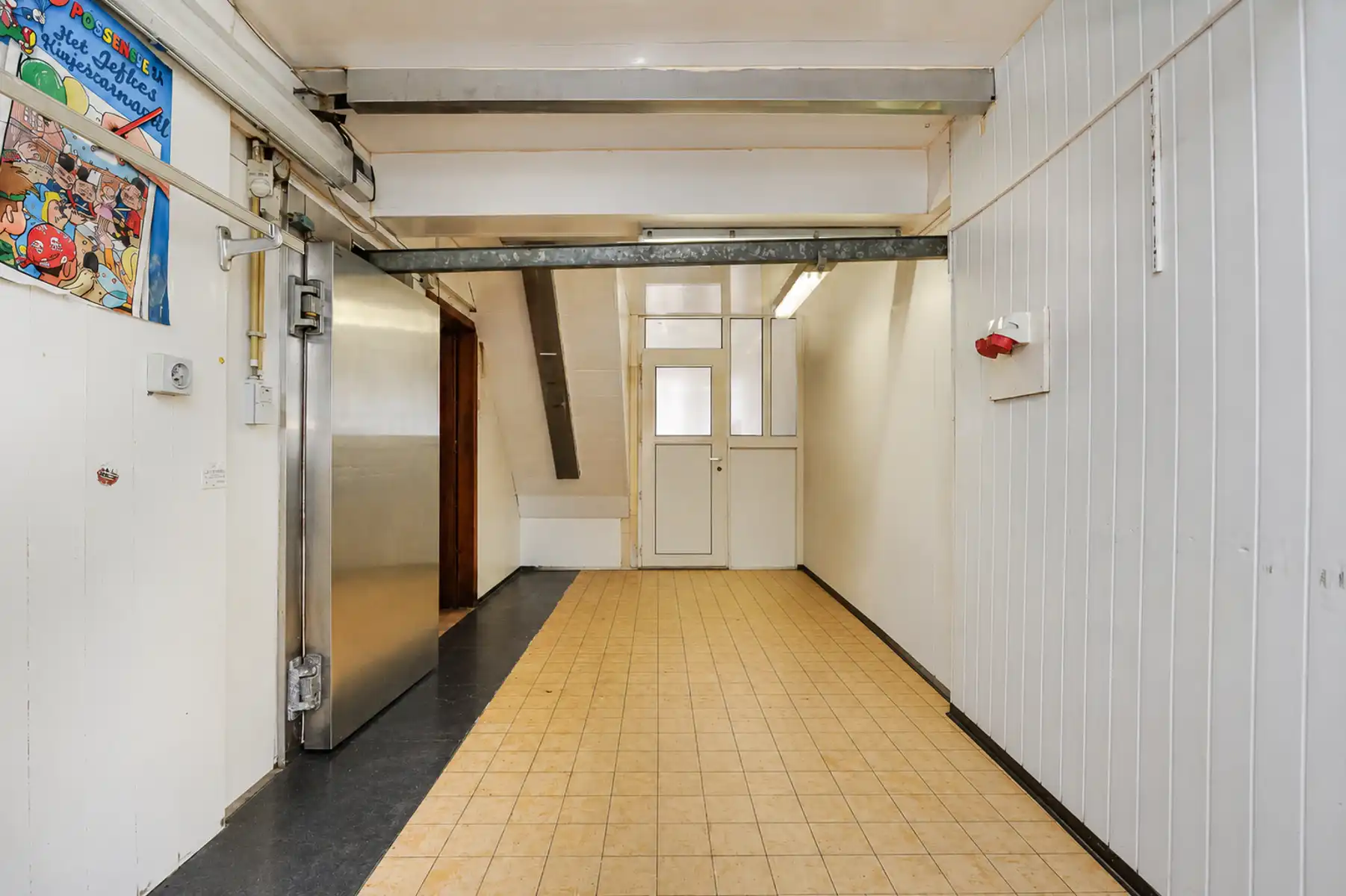 Hoekpand handel en wonen, projectgrond  foto 11