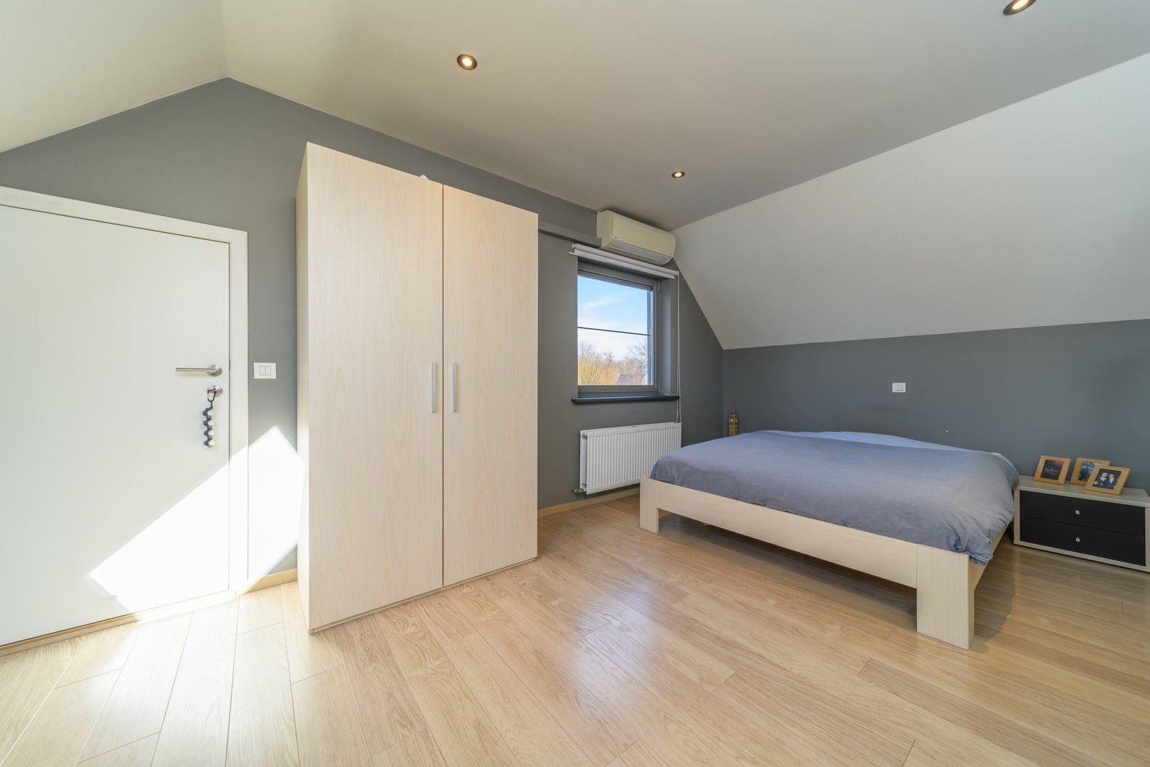 Zeer ruime en kwalitatief afgewerkte villa te Gijzegem foto 16