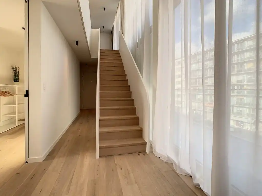 LUXUEUS PENTHOUSE 161M² MET 2SLK IN CENTRUM TONGEREN. foto 16