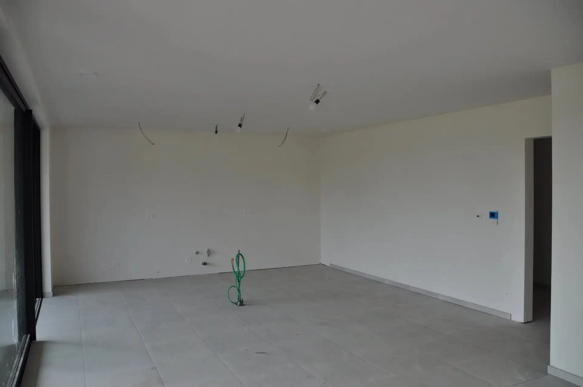 1.2 EXCLUSIEF  NIEUWBOUWAPPARTEMENT MET 2 SLPK’S EN RUIM TERRAS IN LINKHOUT foto 5
