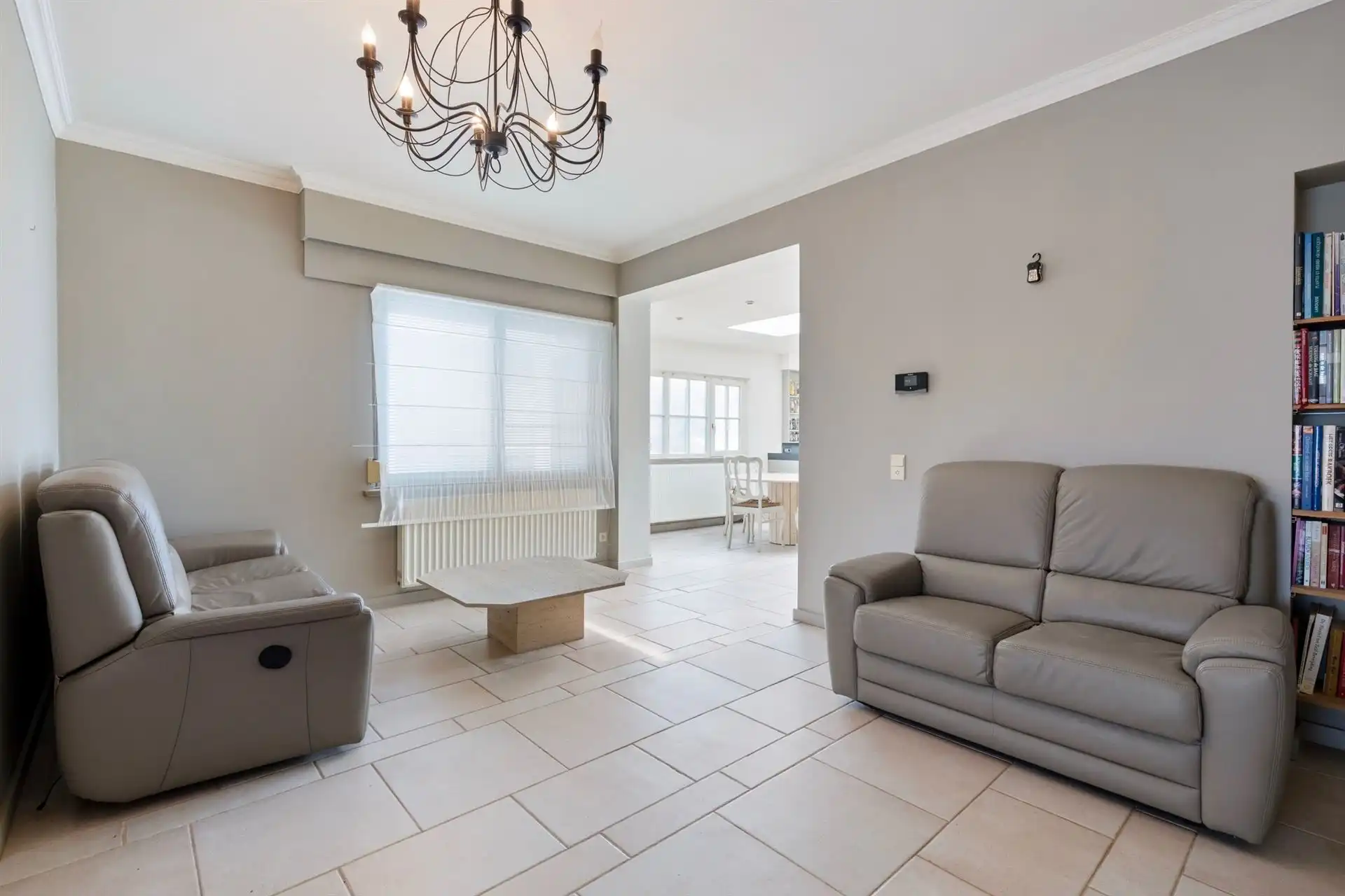 Ruime halfopen bebouwing (3 slpks), terras en tuin foto 9