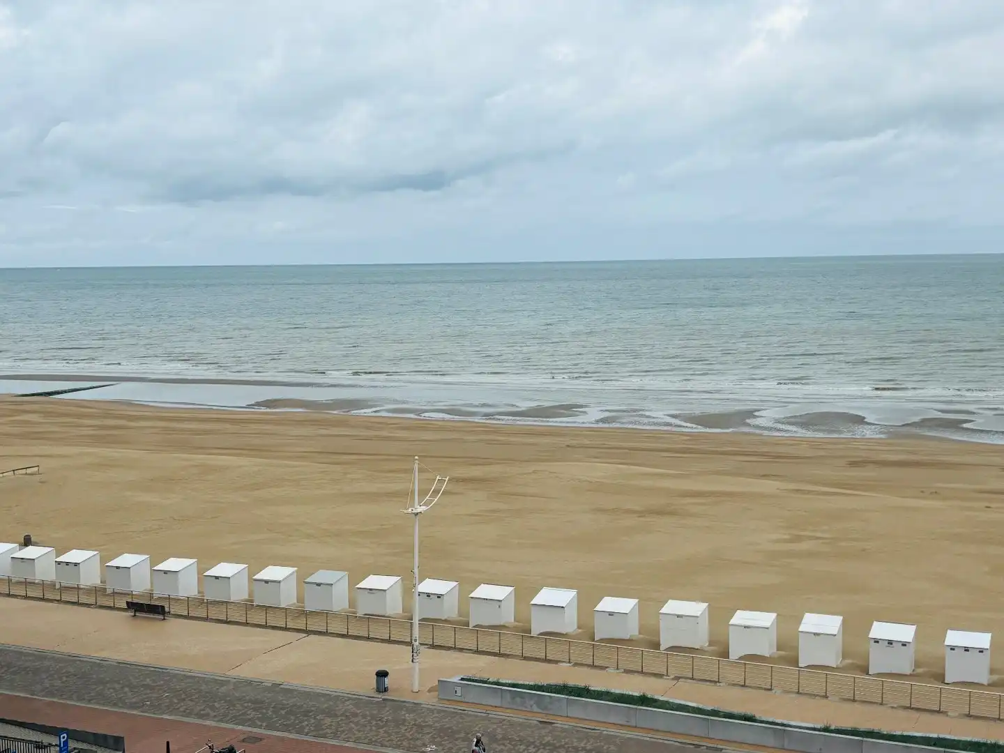 Instapklaar appartement met privé terras foto 12