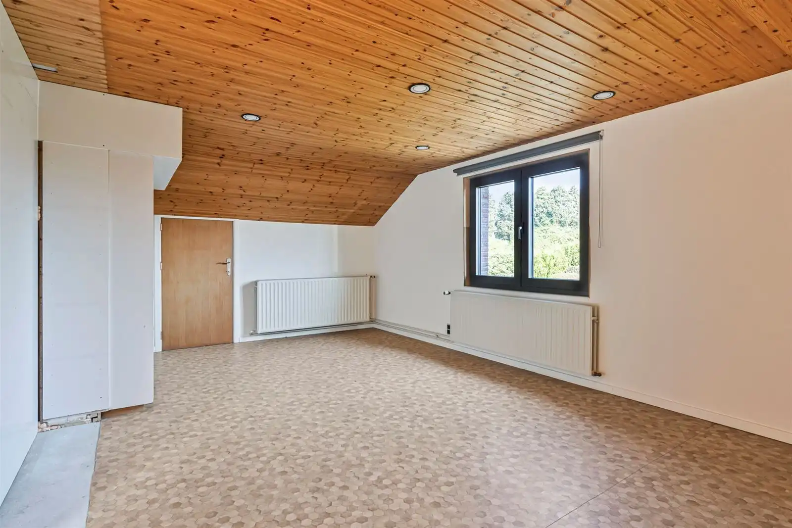 Gerenoveerde villa (450m²) met 4 à 5 slaapkamers op 17a 05ca foto 21