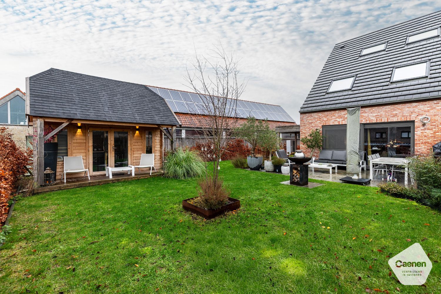 Recente instapklare woning ( BJ 2021) in een doodlopende straat met 4 slaapkamers, carport en tuin. foto 18
