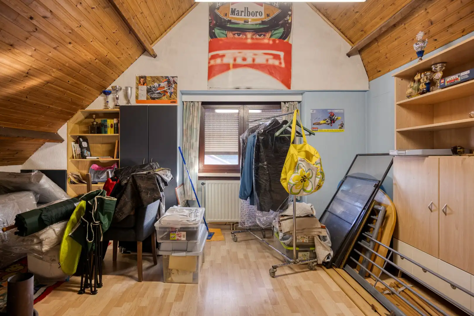 Ruim ingedeelde woning met o.a. 4 slpks op een rustig gelegen perceel van 1.069 m². foto 28