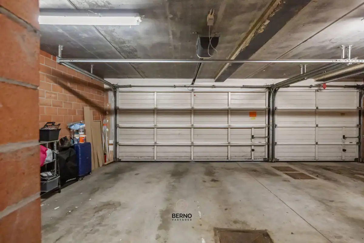 IN OPTIE! Knap gerenoveerd appartement mét garage foto 13