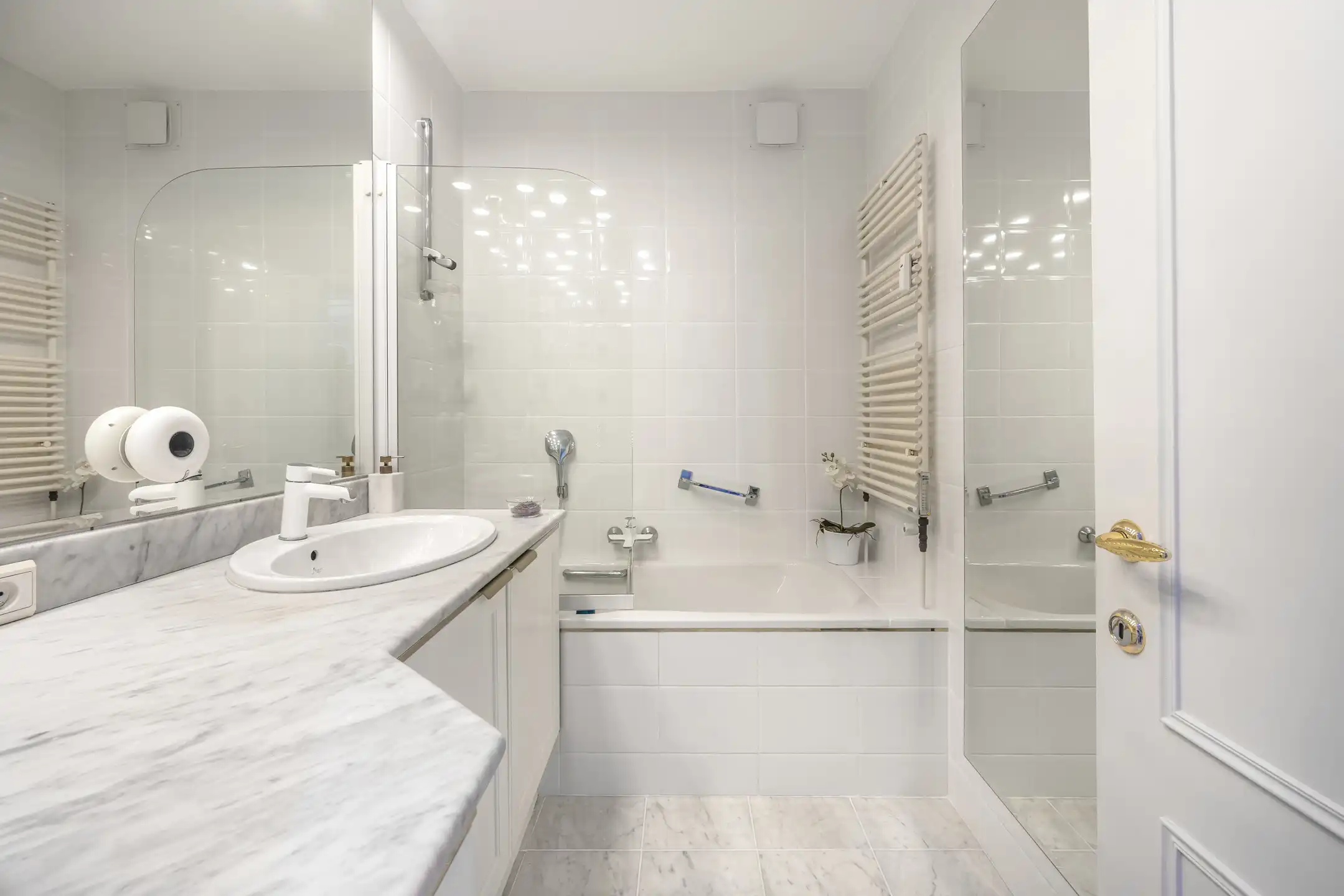 Zeer verzorgd en mooi appartement met 2 slaapkamers en terras foto 19