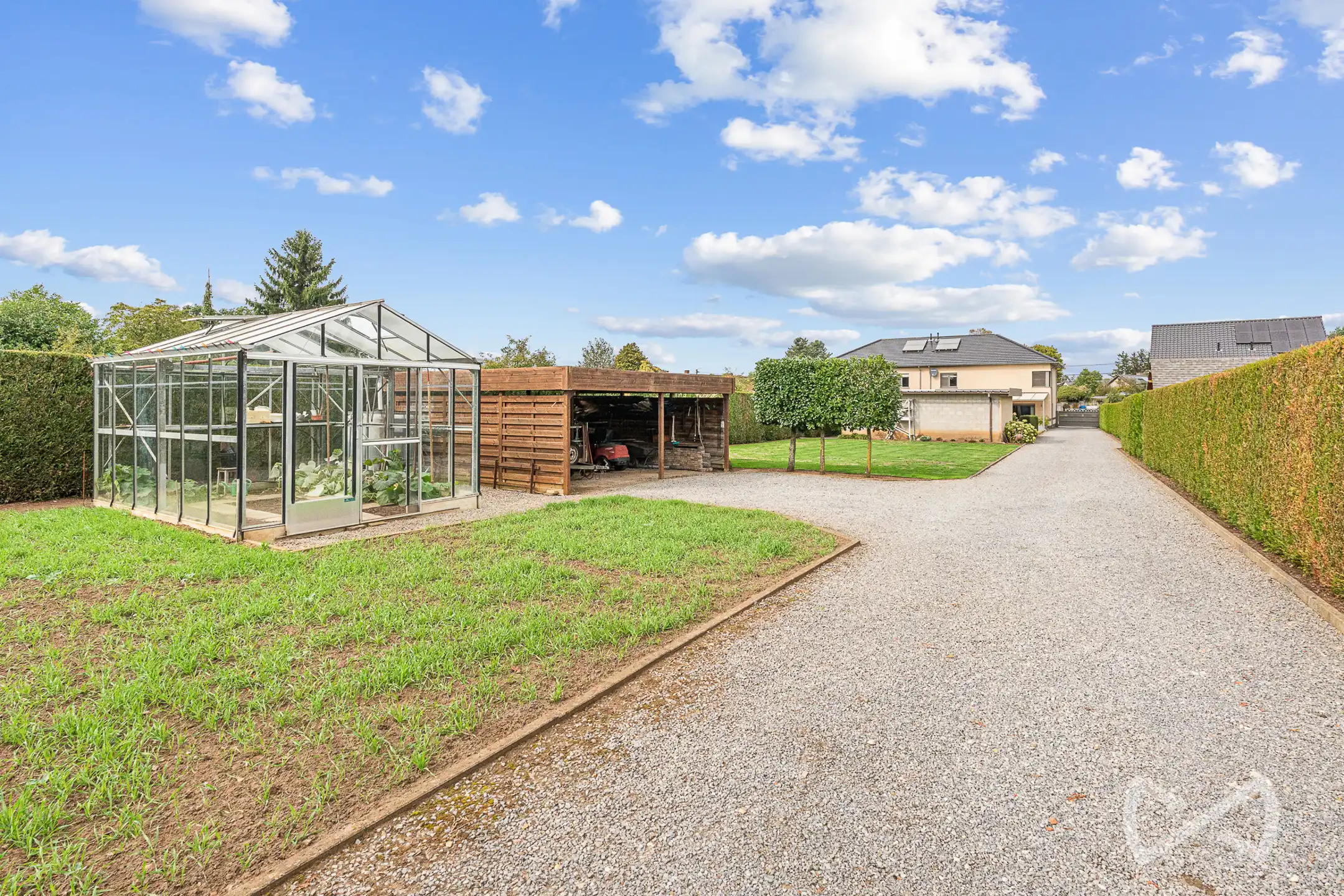 TE KOOP | Ruime instapklare woning op 20 are in Paal foto 33