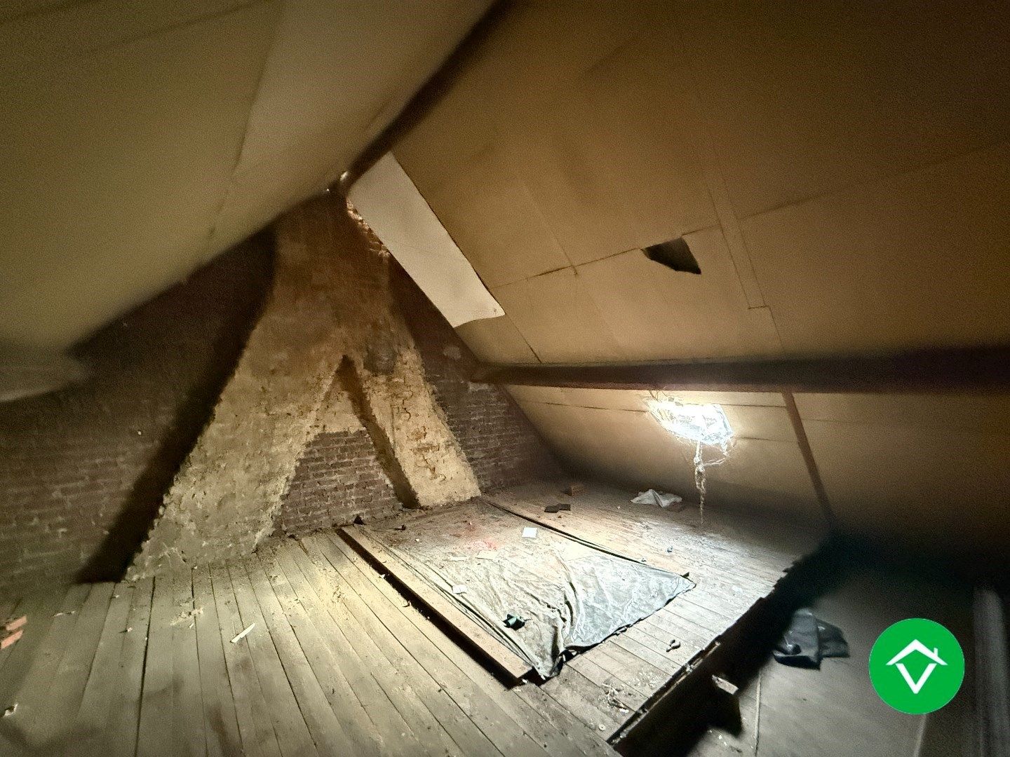 Op te frissen rijwoning met 3 slaapkamers en tuin in centrum Staden foto 12