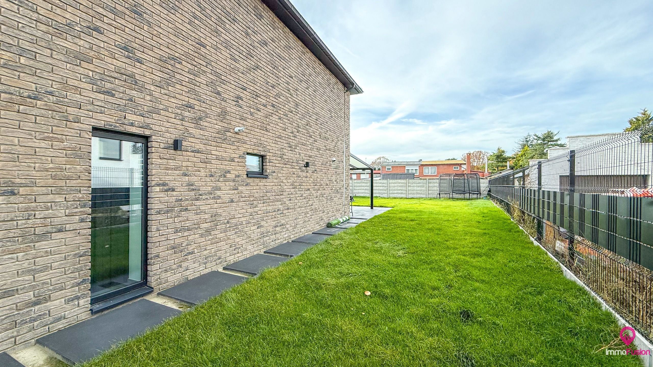 Instapklare, volledig gerenoveerde woning met 4 slaapkamers! foto 44