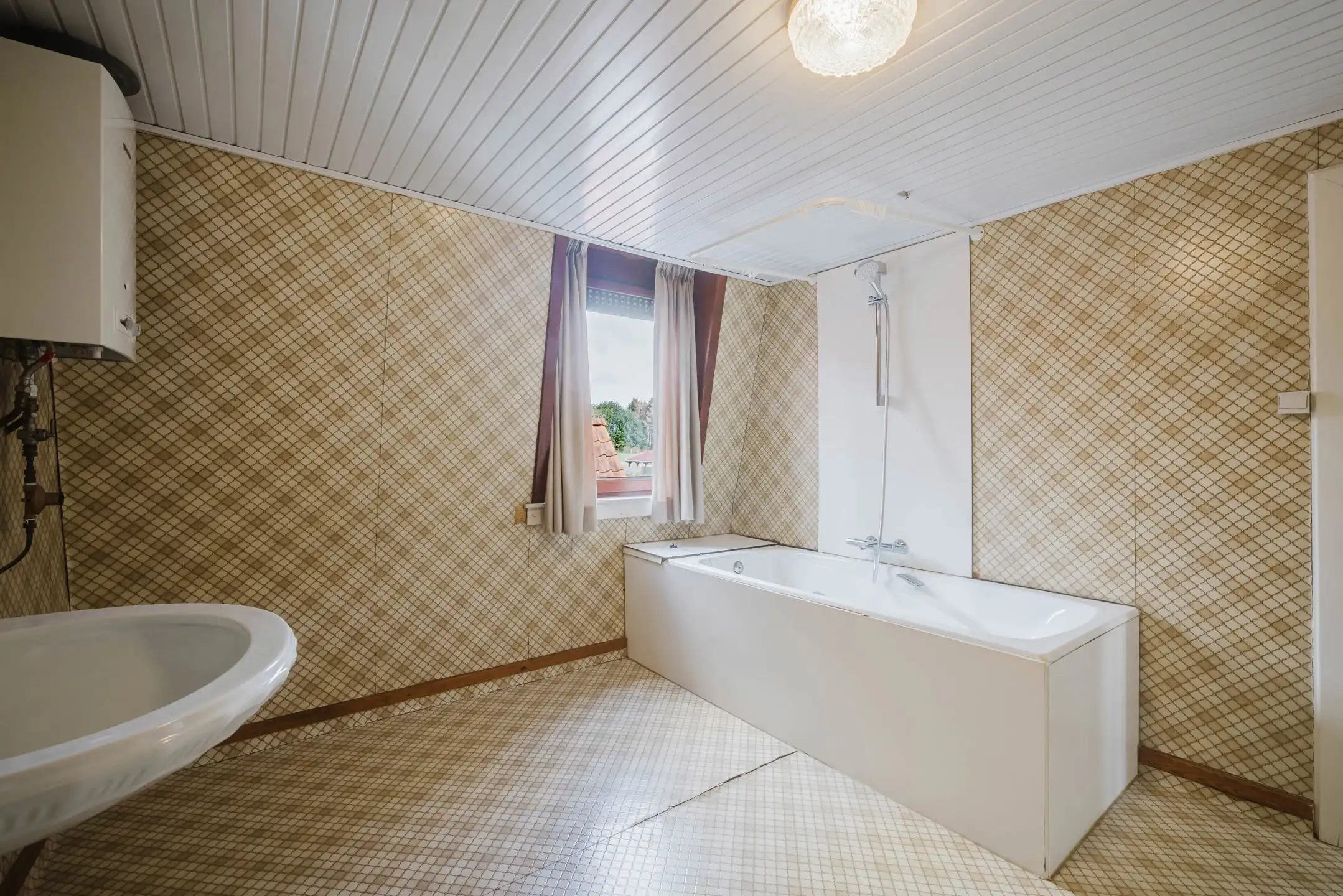 Pittoreske en charmante woning met diepe tuin in Kruishoutem foto 13