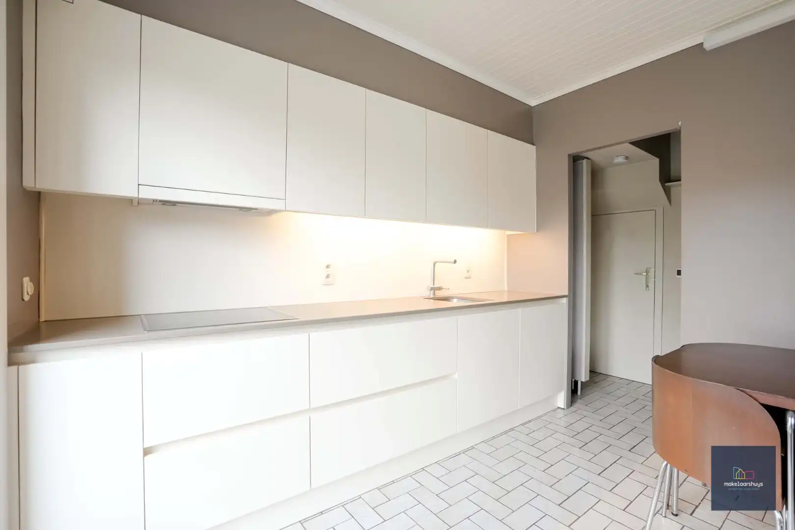 Goed onderhouden HOB in rustige straat in Mariakerke  foto 8