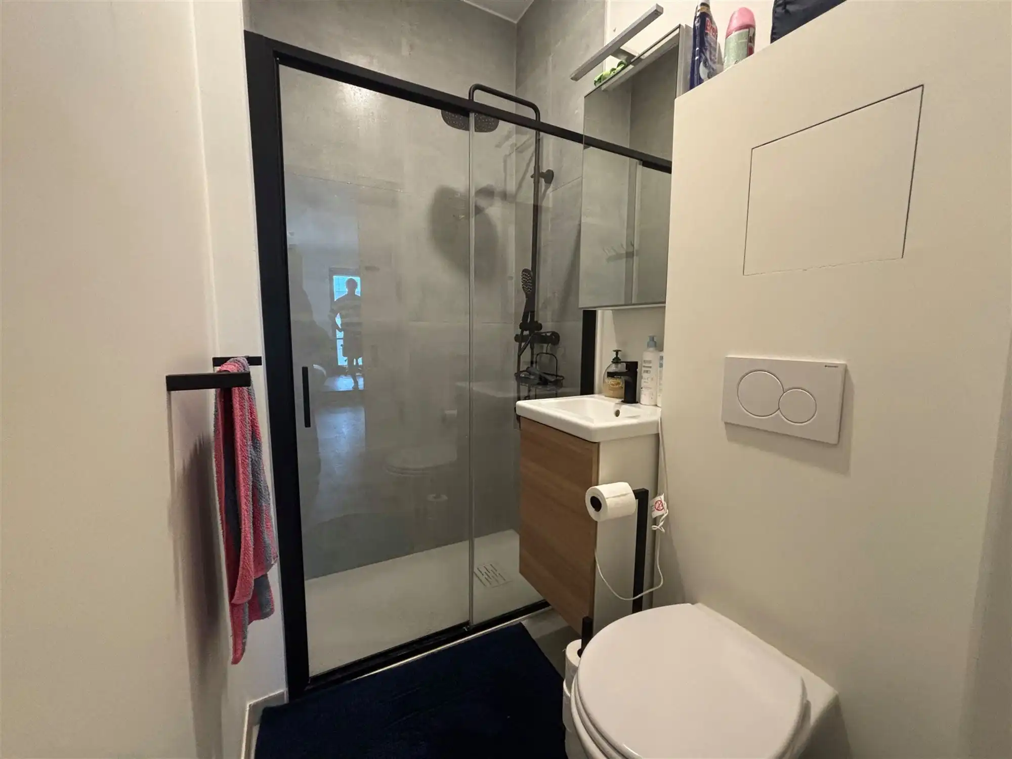 Ruime en lichtrijke studio op toplocatie foto 6