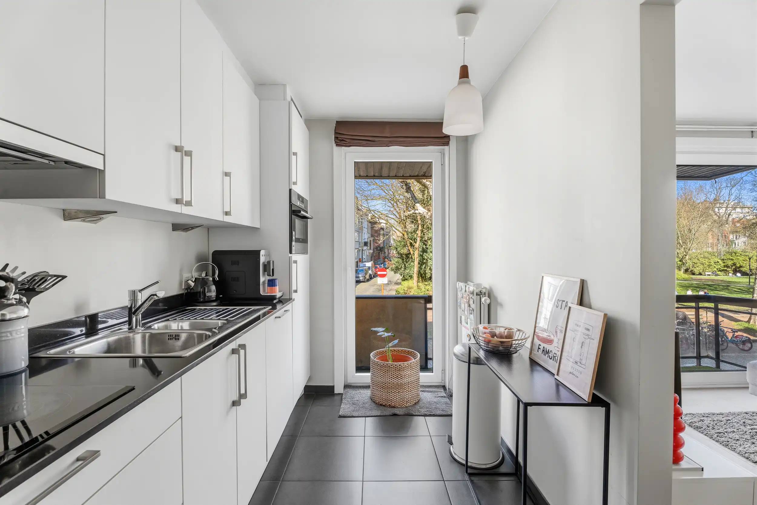 Instapklaar appartement met zicht op Muinkpark in Gent foto 6