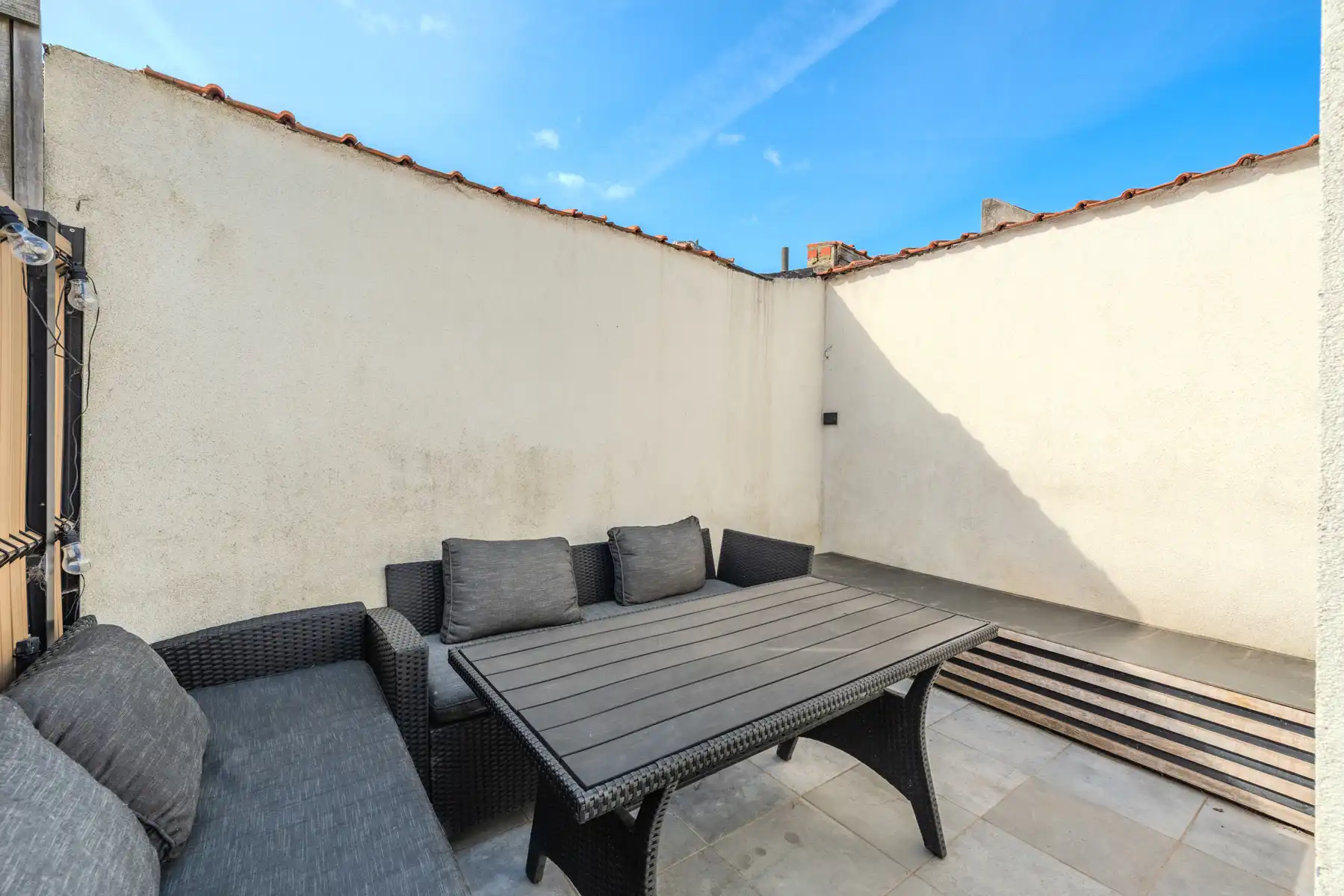 Instapklare, trendy rijwoning op leuke locatie in Oostende. foto 12