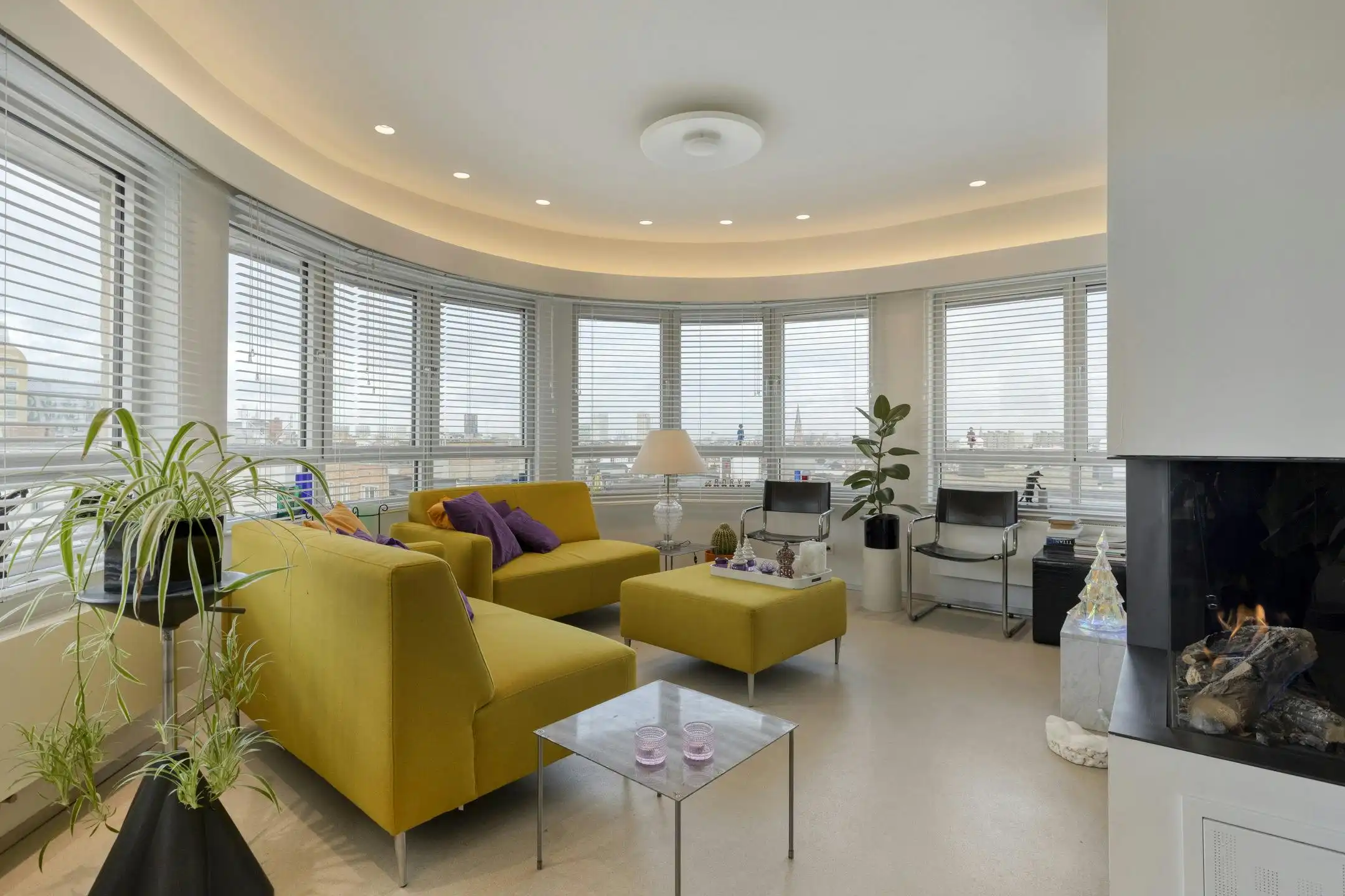 Penthouse met 2 slaapkamers te koop in Antwerpen foto {{pictureIndex}}