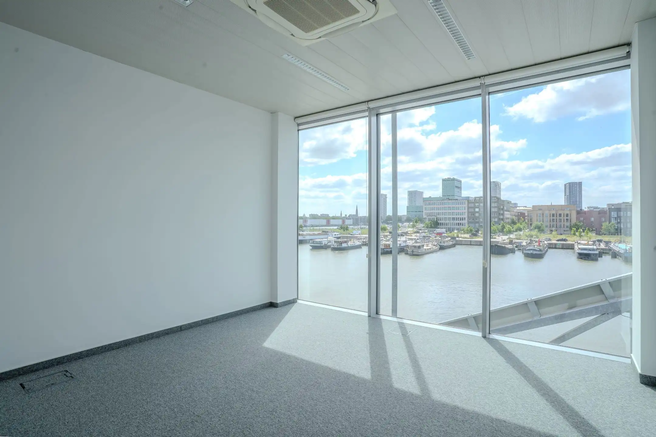 Magazijn Unit 8 - 604m² in de  Haven van  Antwerpen met parking + laadpunten foto 14