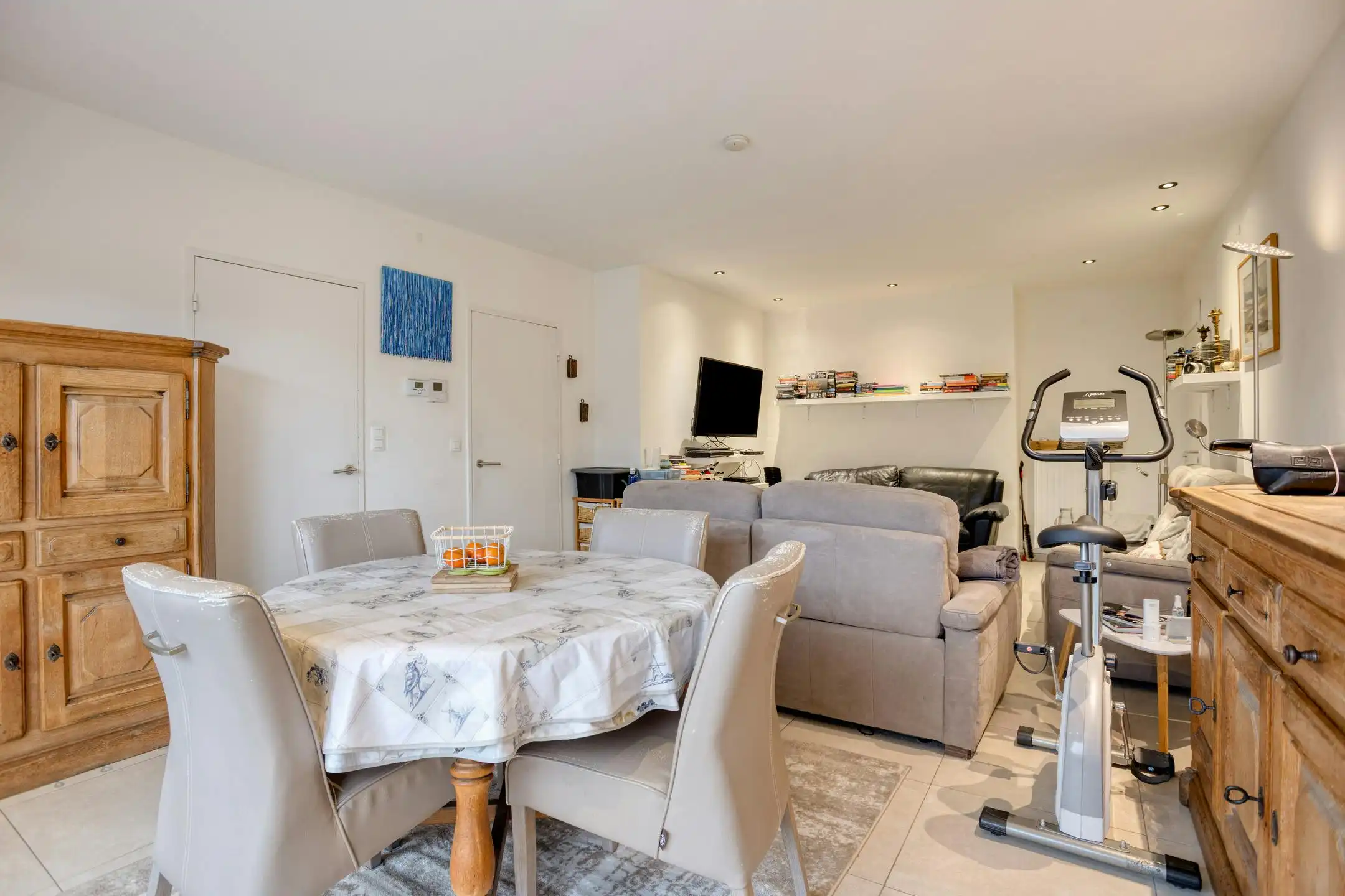 Gerenoveerd 3 Slaapkamer appartement in Banneuxwijk foto 3