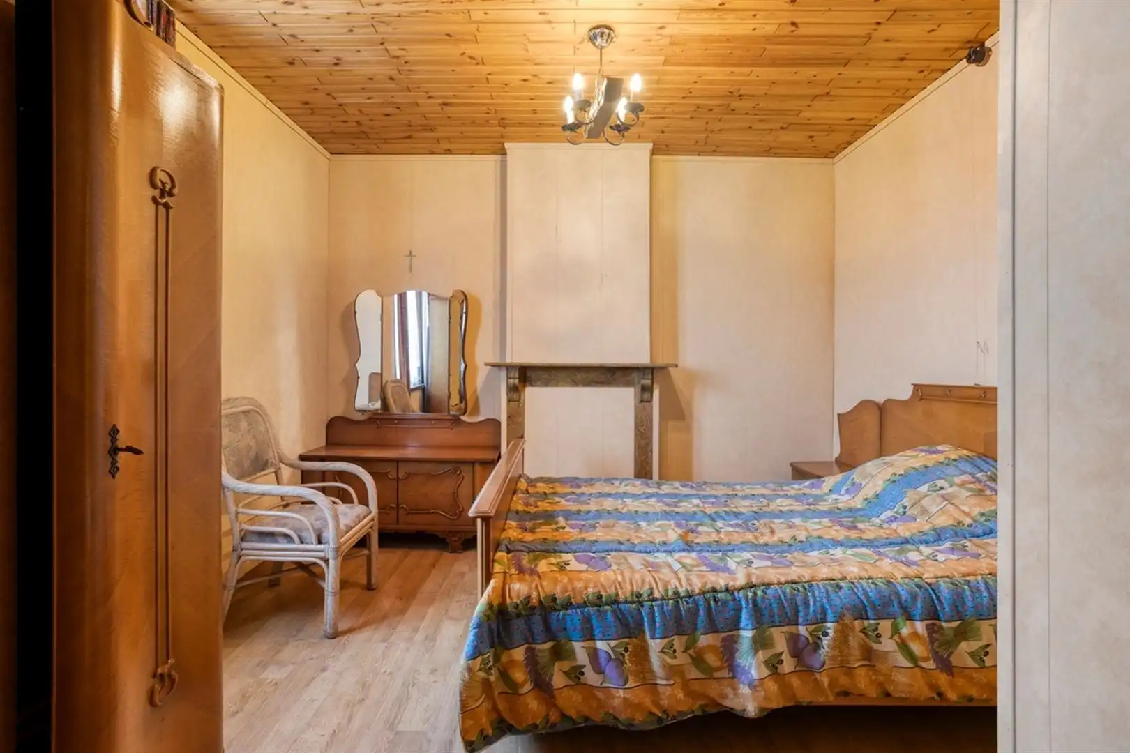 te renoveren woning met tuin foto 19