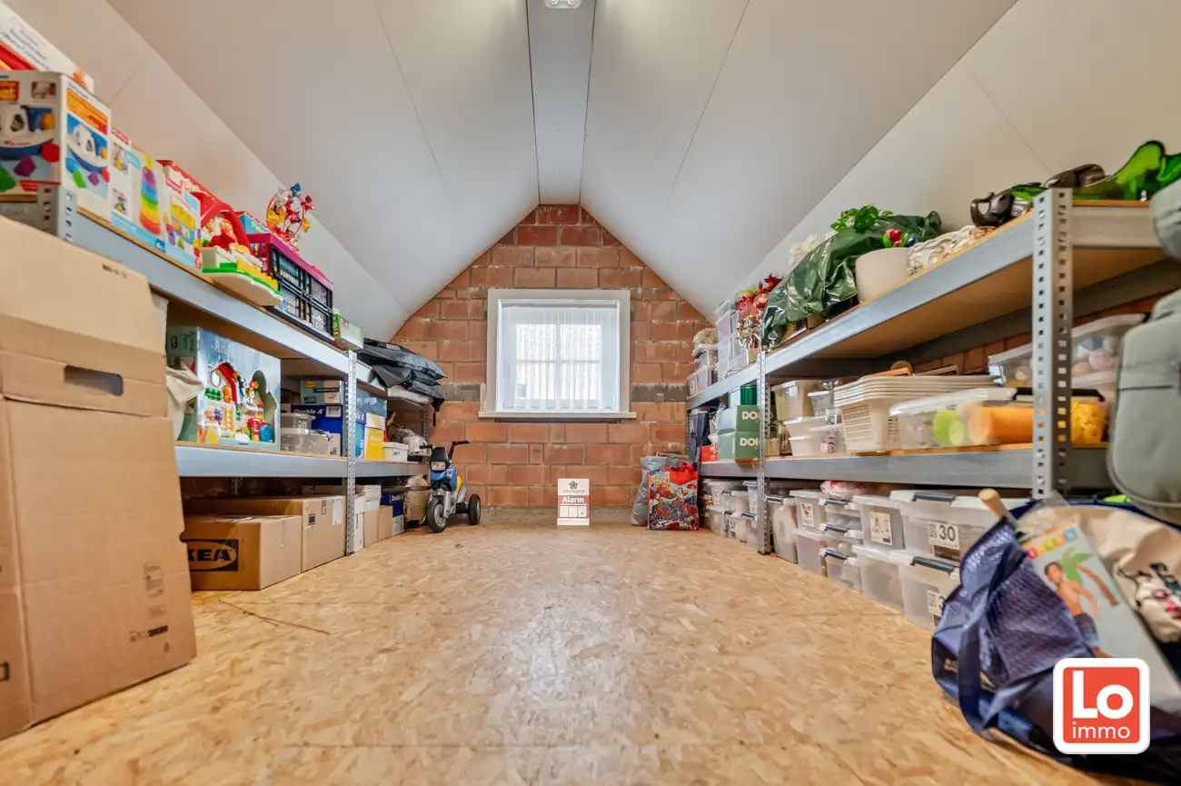 VERKOCHT! Charmante alleenstaande woning met inpandige garage op een zeer goede locatie in Oostakker. foto 27