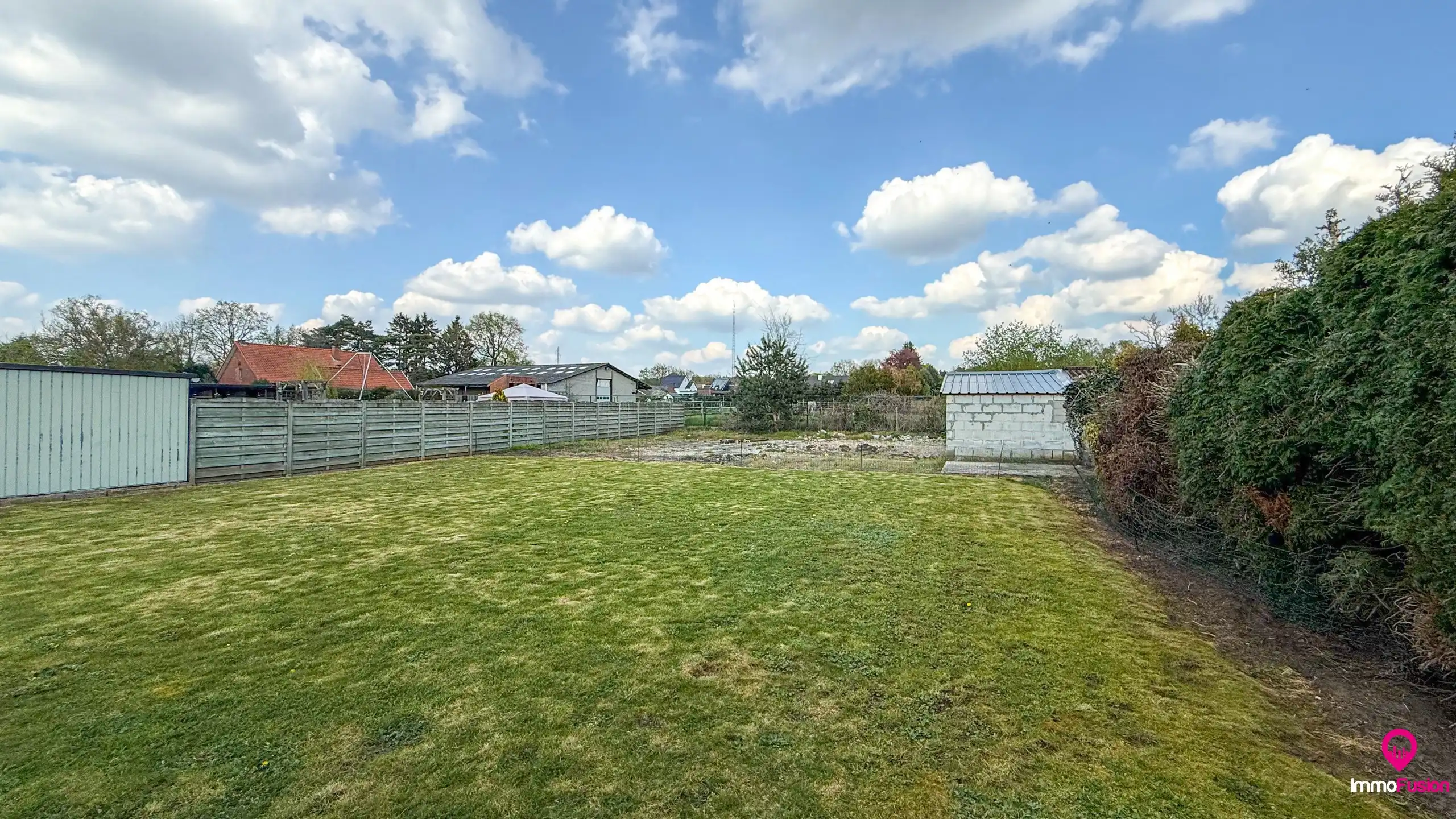 Charmante woning met 5 slaapkamers op een ruim perceel foto 55