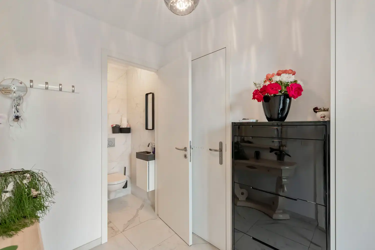 Prachtig appartement op rustige en toch supercentrale locatie in Berlaar centrum! foto 3