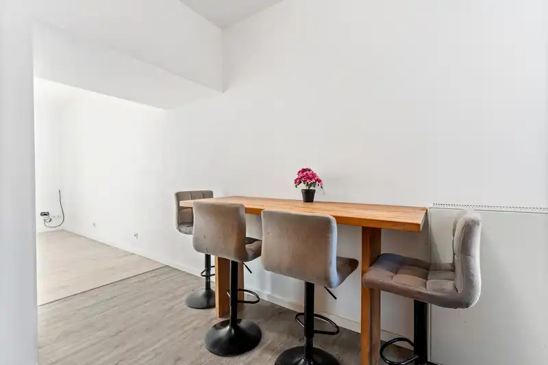 Roeselare- ruime bel-etage met 3 slaapkamers op toplocatie foto 6