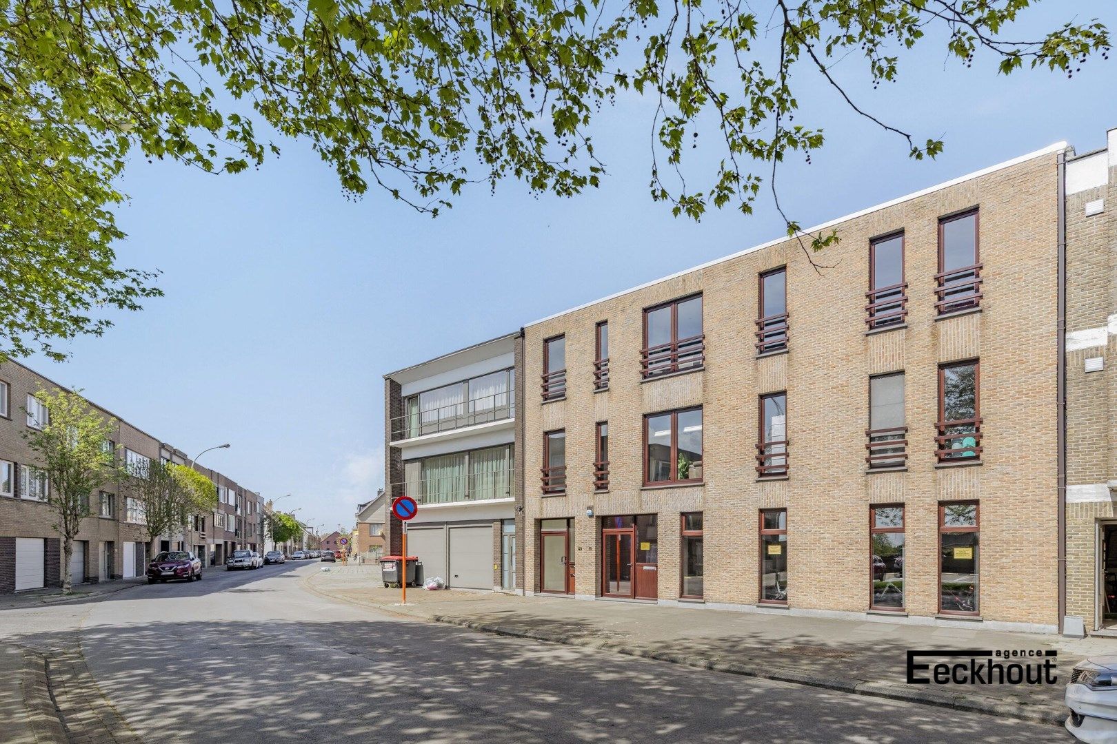 Ruim instapklaar appartement (143m²) met terras(9m²) en 3 slaapkamers in Bredene Dorp! foto 21