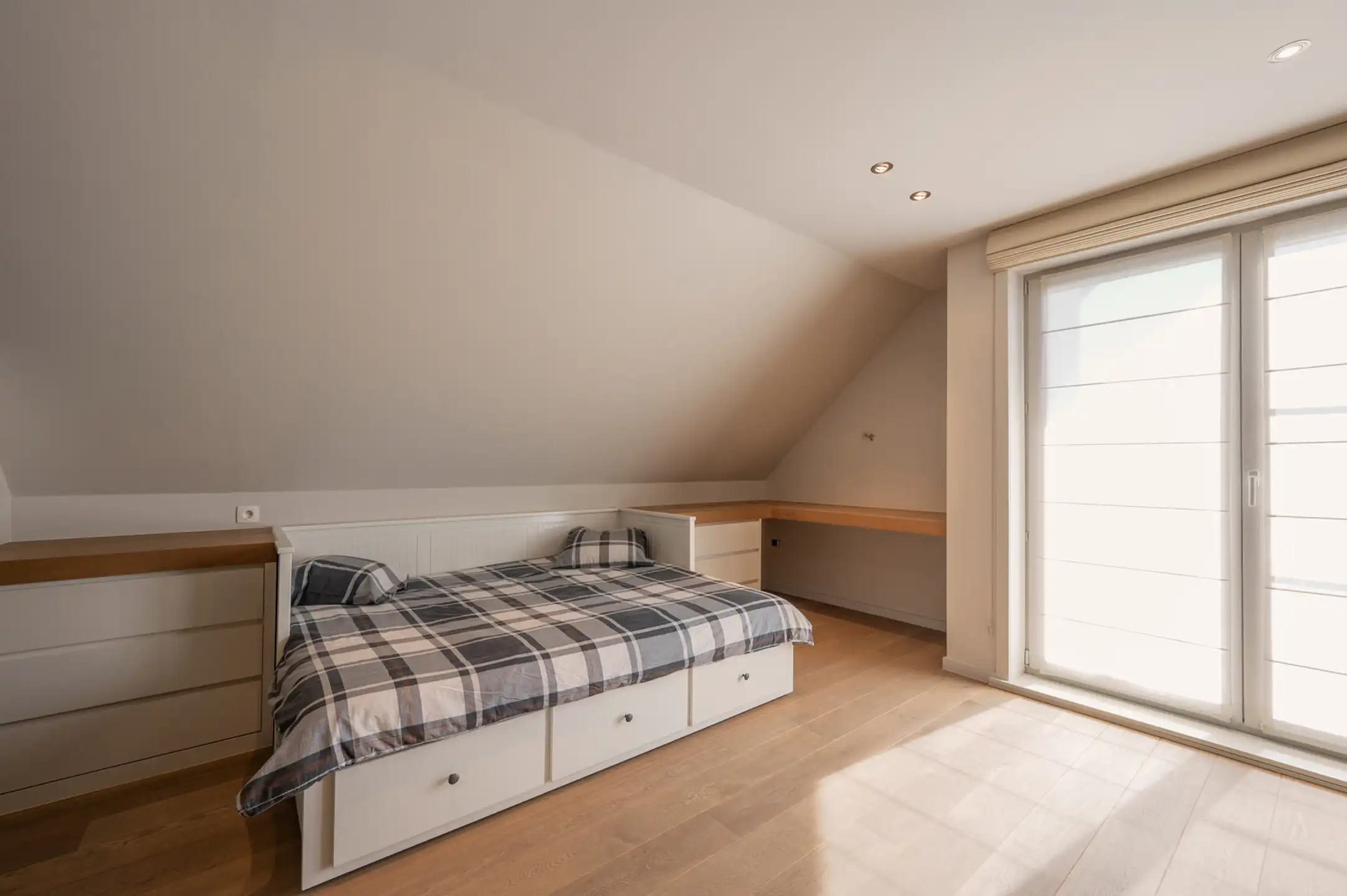 Tijdloze villa met buitenzwembad en exclusief poolhouse foto 23
