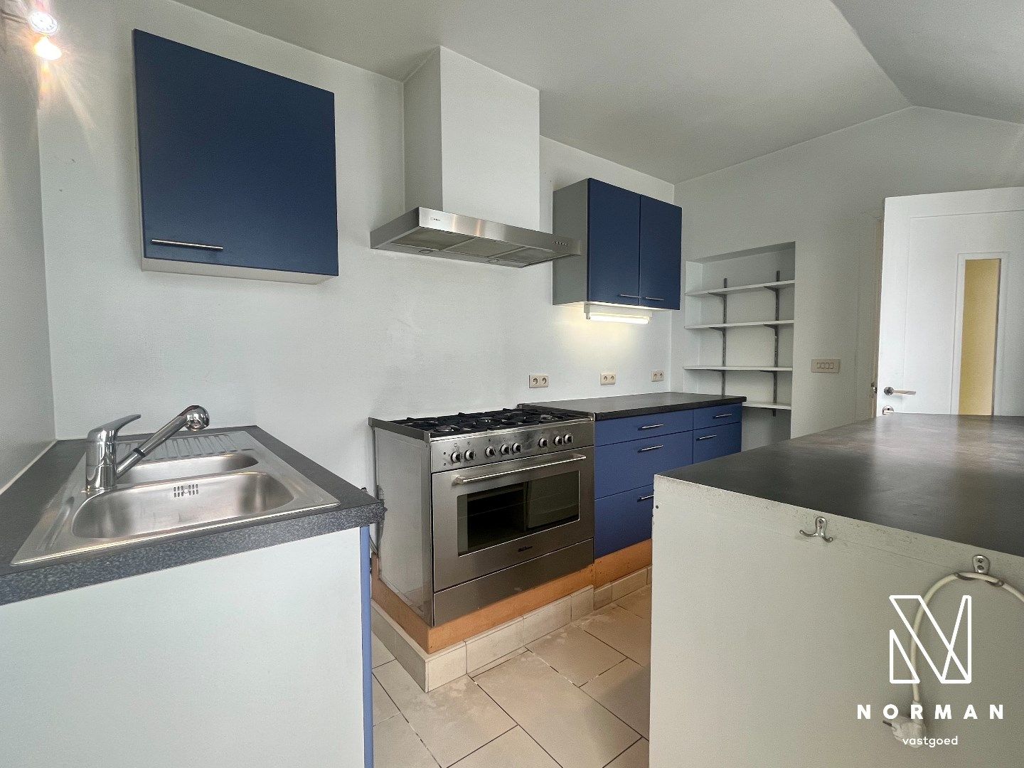 Gezellige rijwoning te koop in Harelbeke! foto 7
