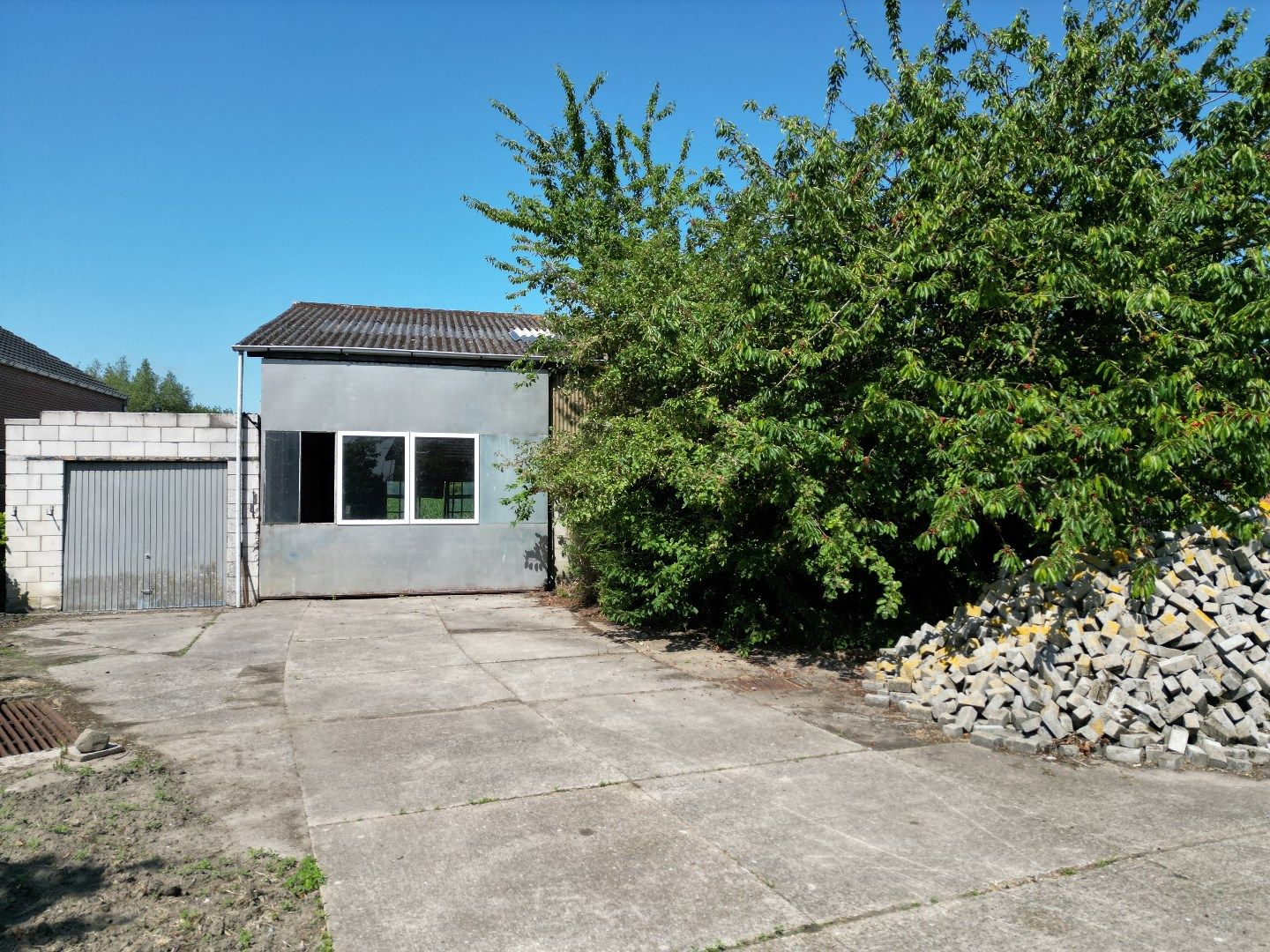 Landelijk wonen met grote schuren foto 25